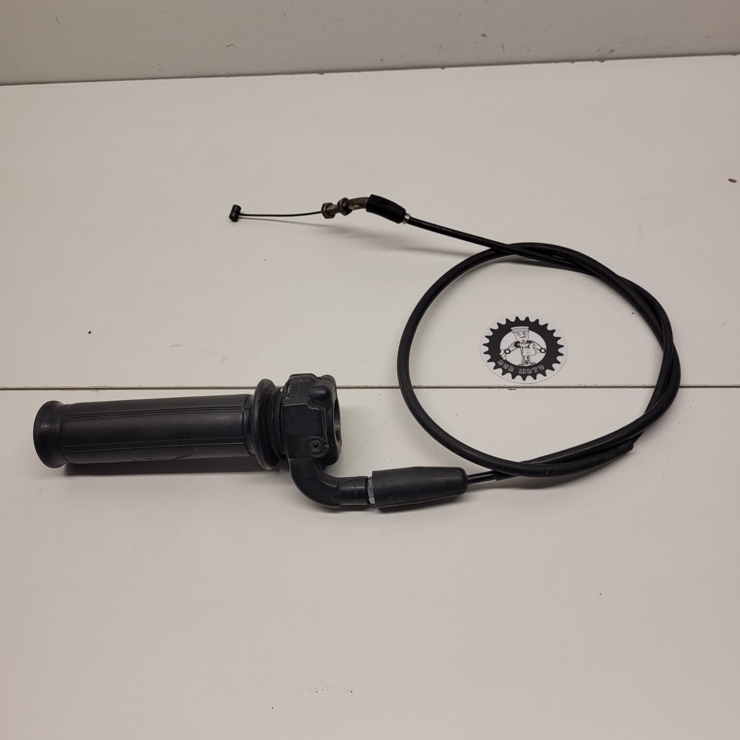 poignee cable accelerateur suzuki 600 dr