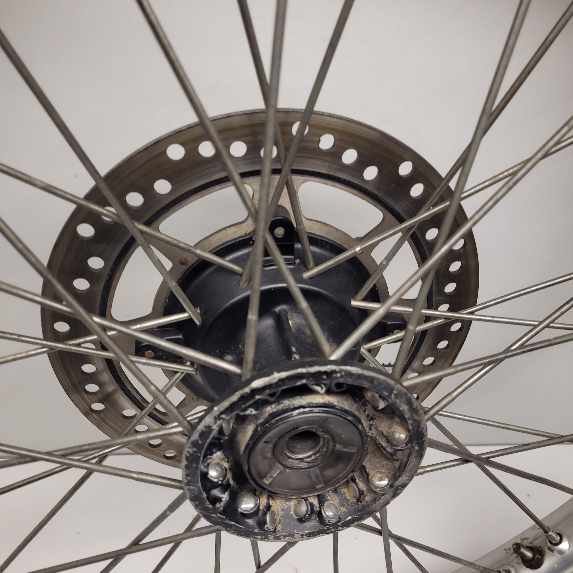 roue avant suzuki 125 tsr 1989-3