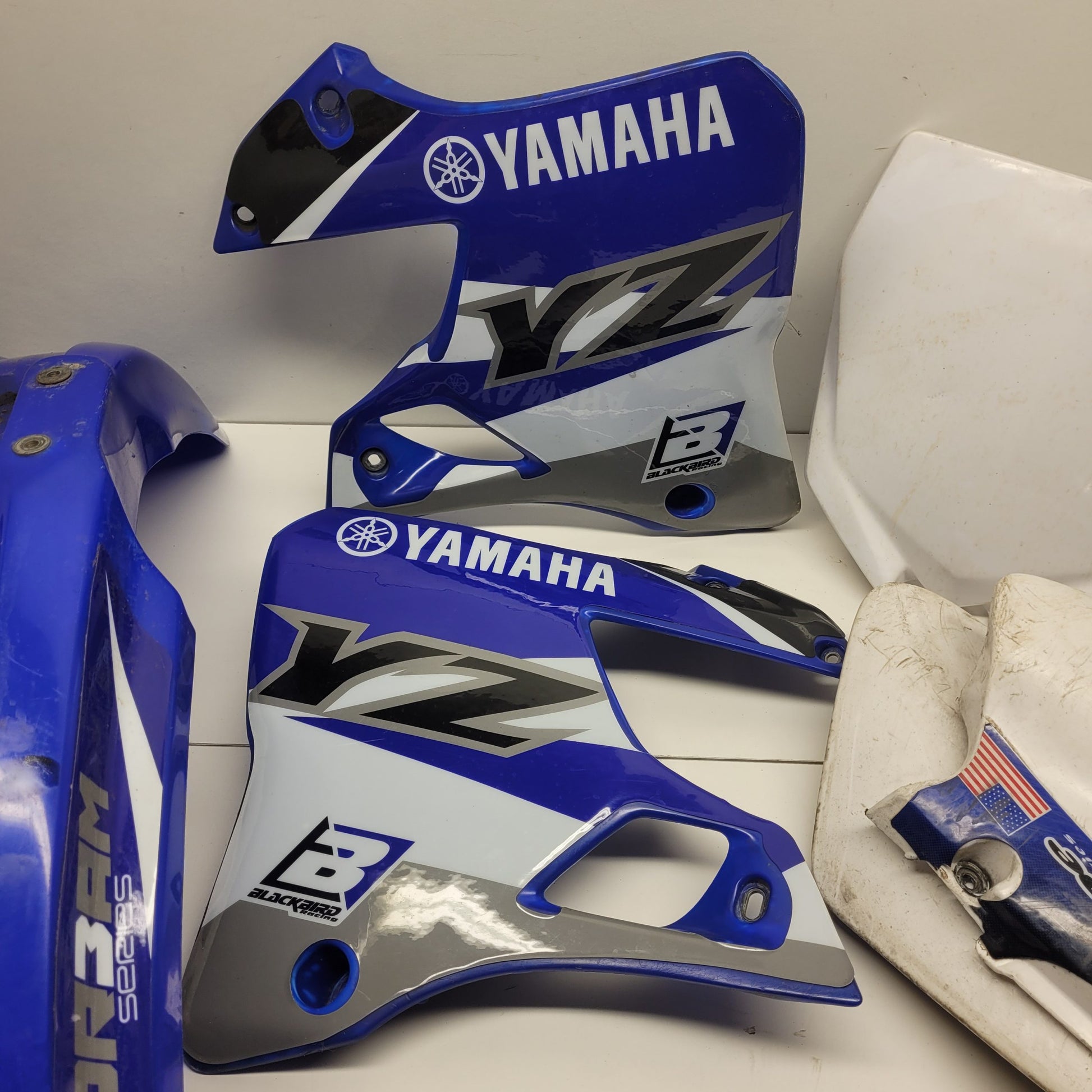 plastiques yamaha 250 yz 2000-3