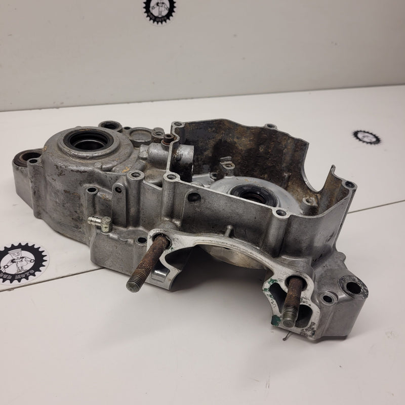 carter moteur gauche yamaha 250 yz 2000-3