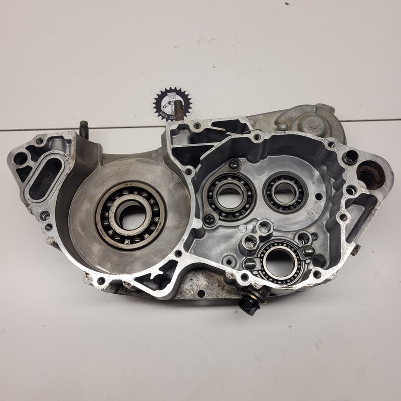 carter moteur droit yamaha 250 yz 2000-1