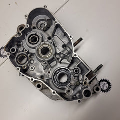 carter moteur droit yamaha 250 yz 2000-4
