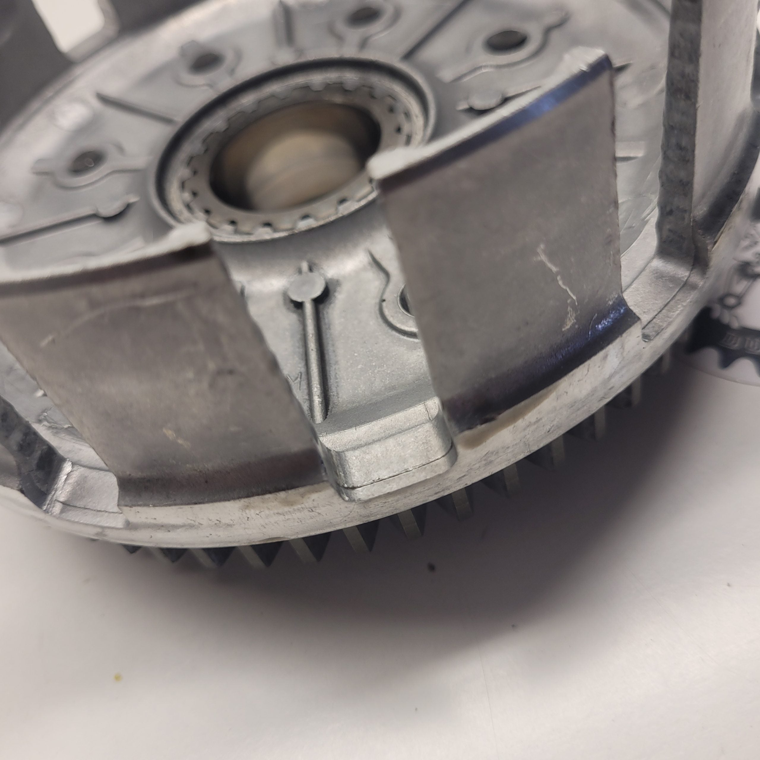 cloche embrayage honda 250 cr 1994