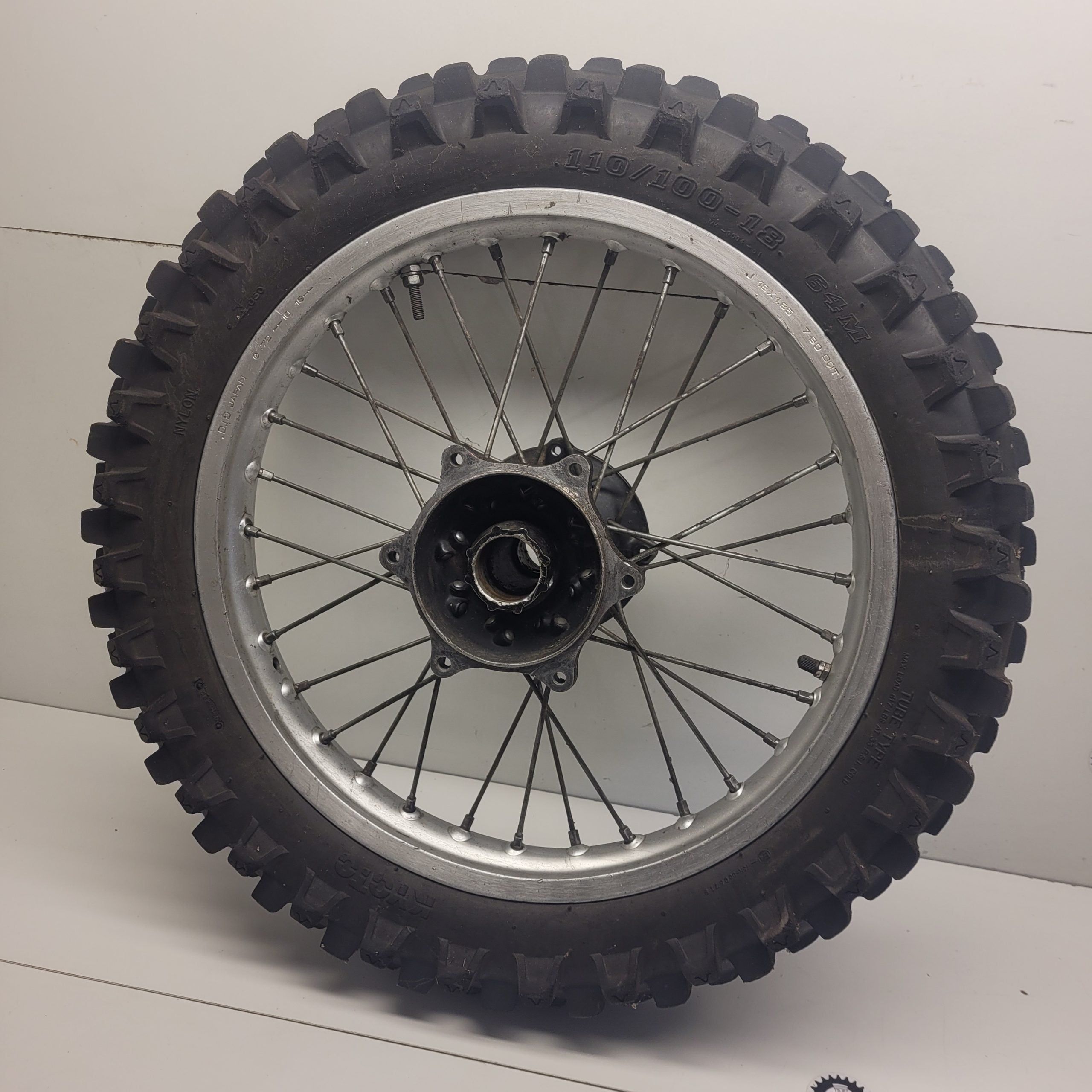 roue arrière en l'état honda 250 cr 1994