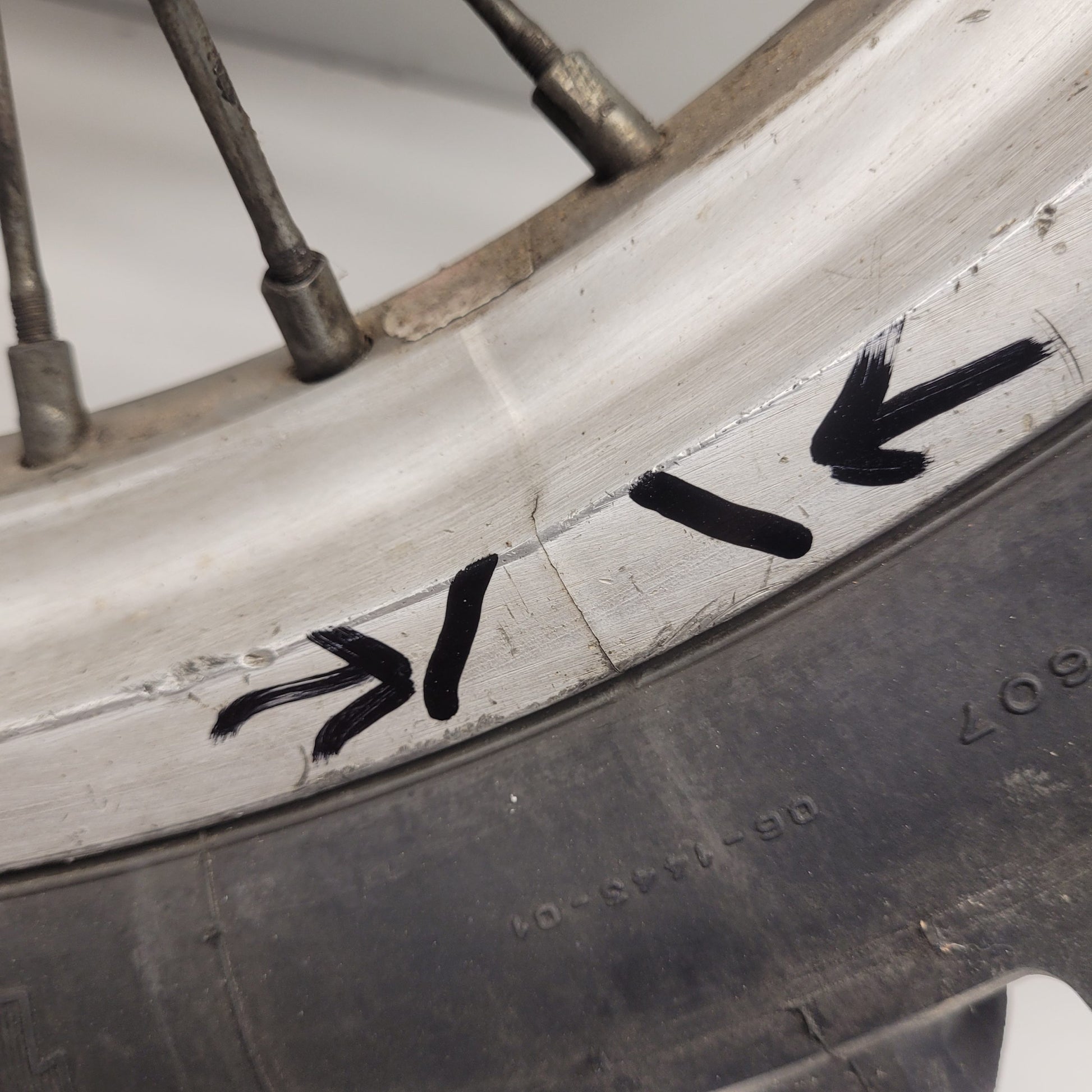 roue arrière en l'état ktm 250 1992-2