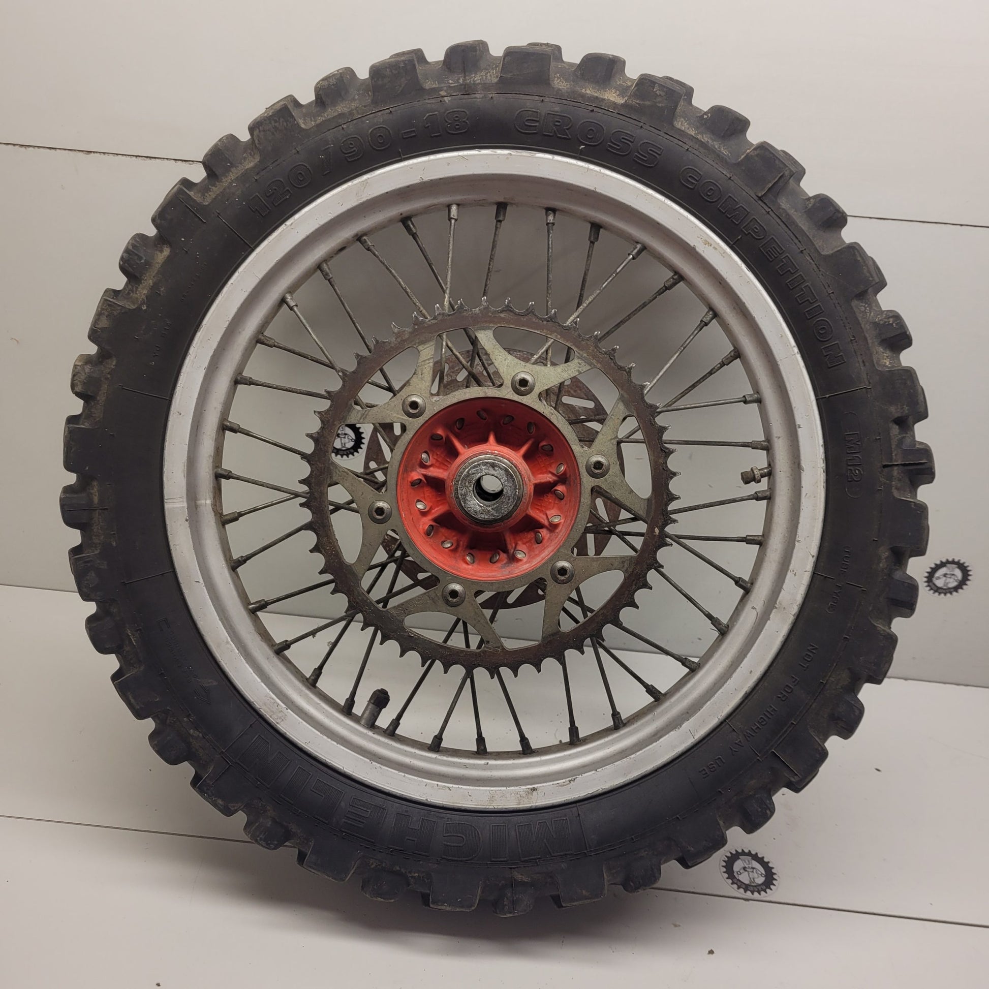 roue arrière en l'état ktm 250 1992-3