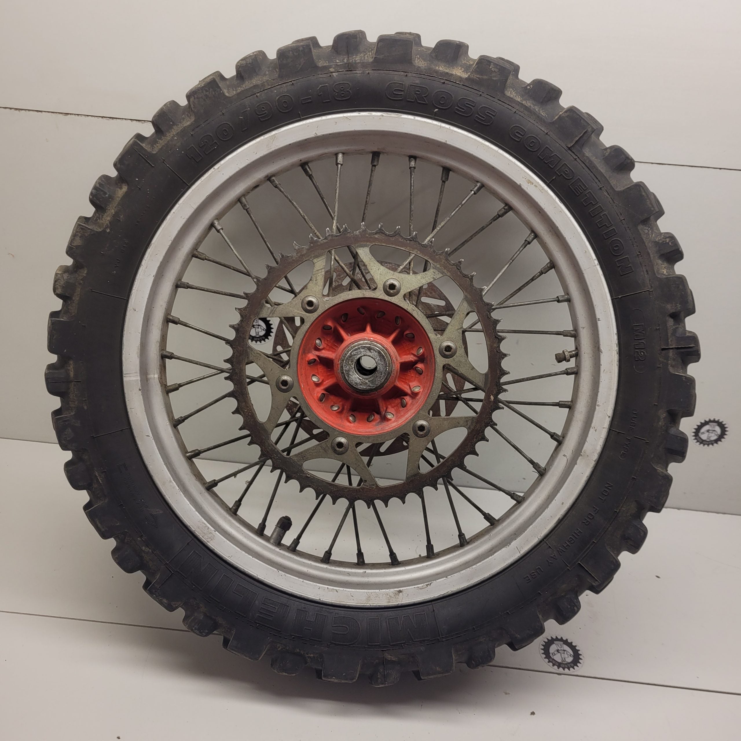 roue arrière en l'état ktm 250 1992-3