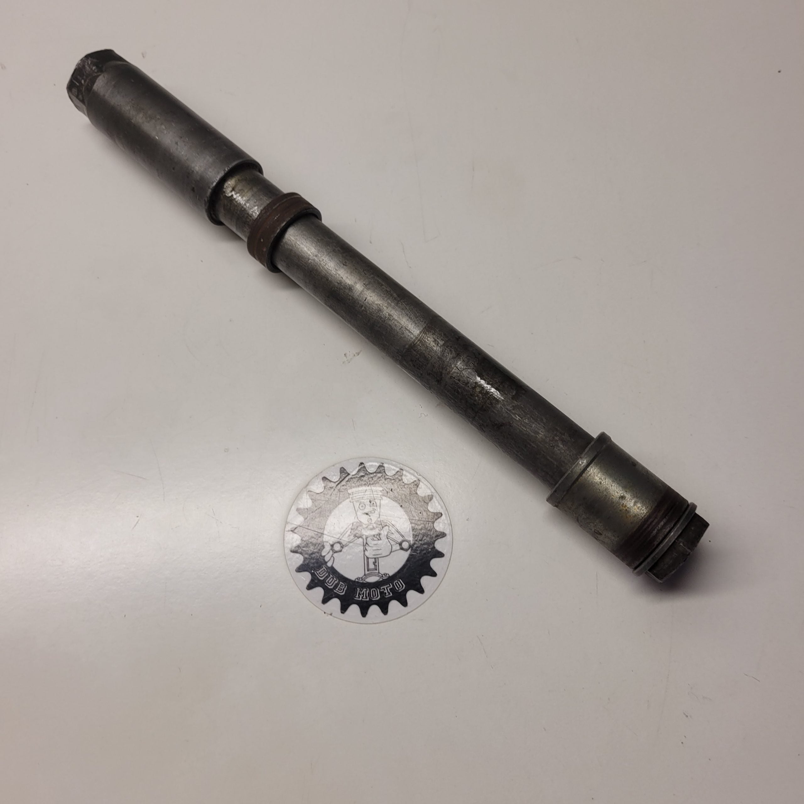 axe de roue avant suzuki 125 rm 1998