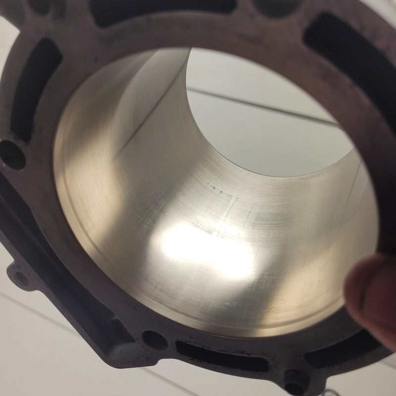 cylindre , piston neuf ktm 525 exc 2004-4
