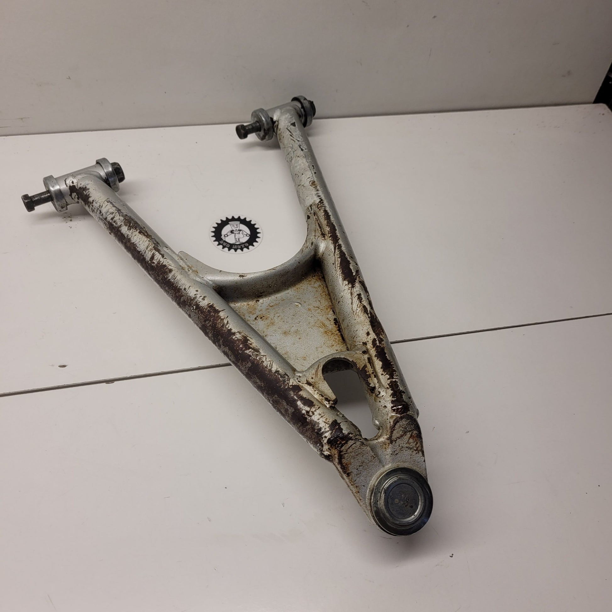 triangle inferieur droit en l'état yamaha 660 raptor-2