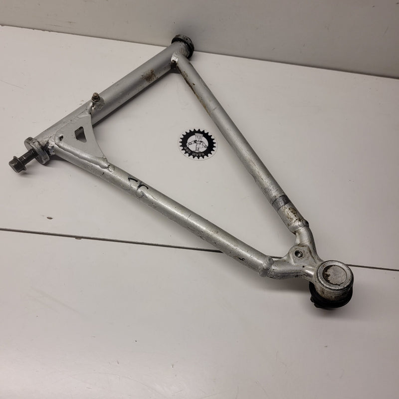triangle supérieur gauche yamaha 660 raptor-2