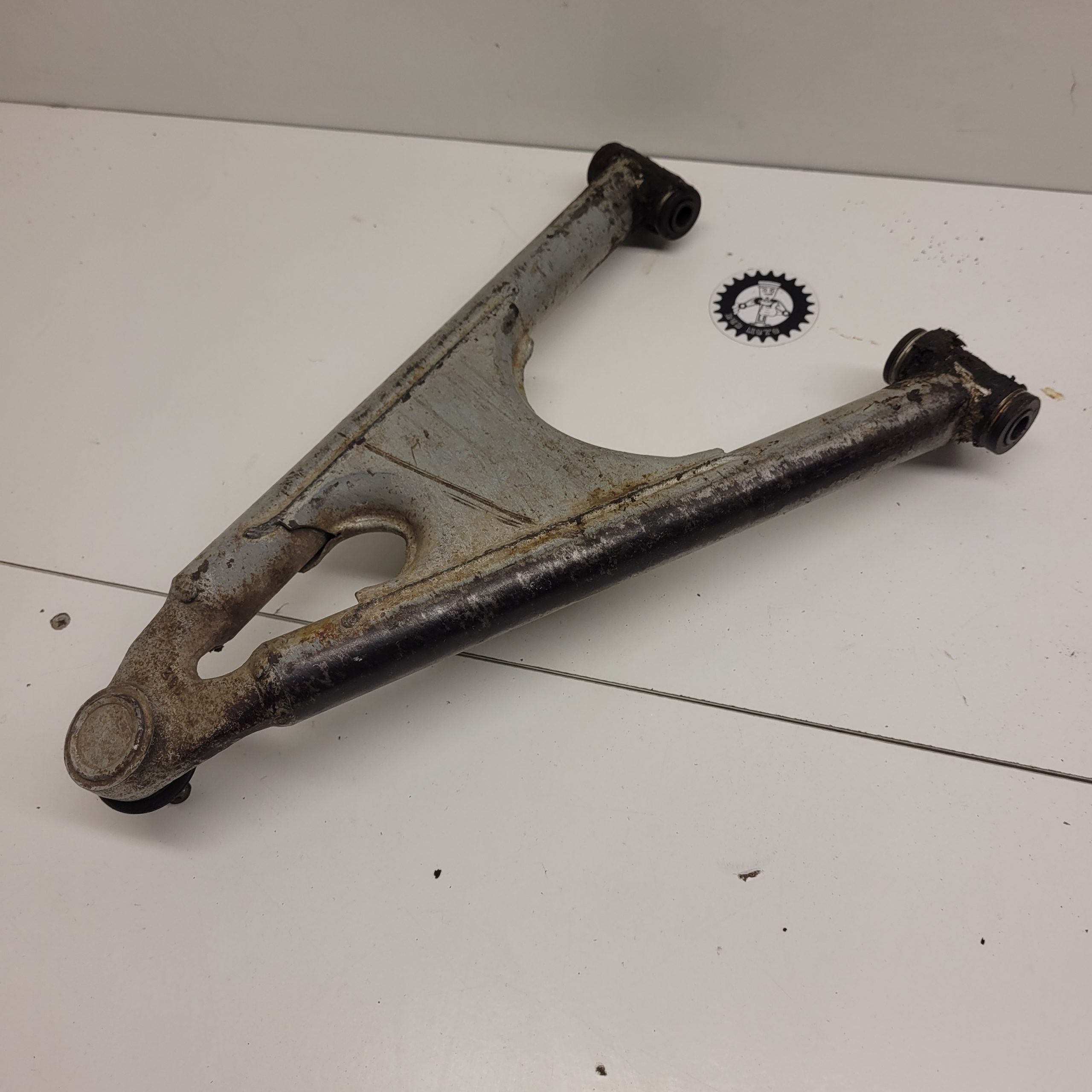 triangle inferieur yamaha 350 banshee