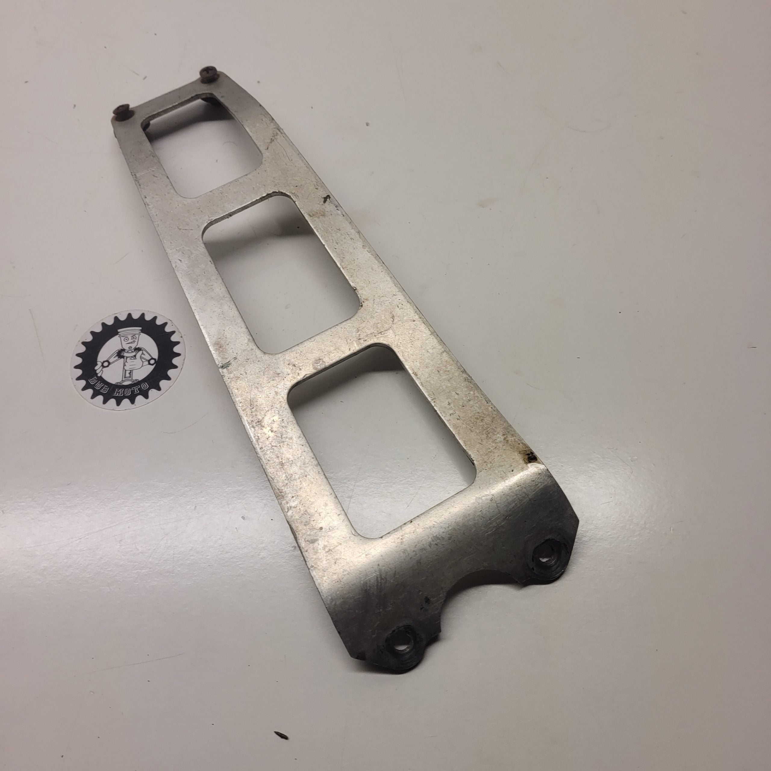 support garde boue avant ktm 125 gs 1989