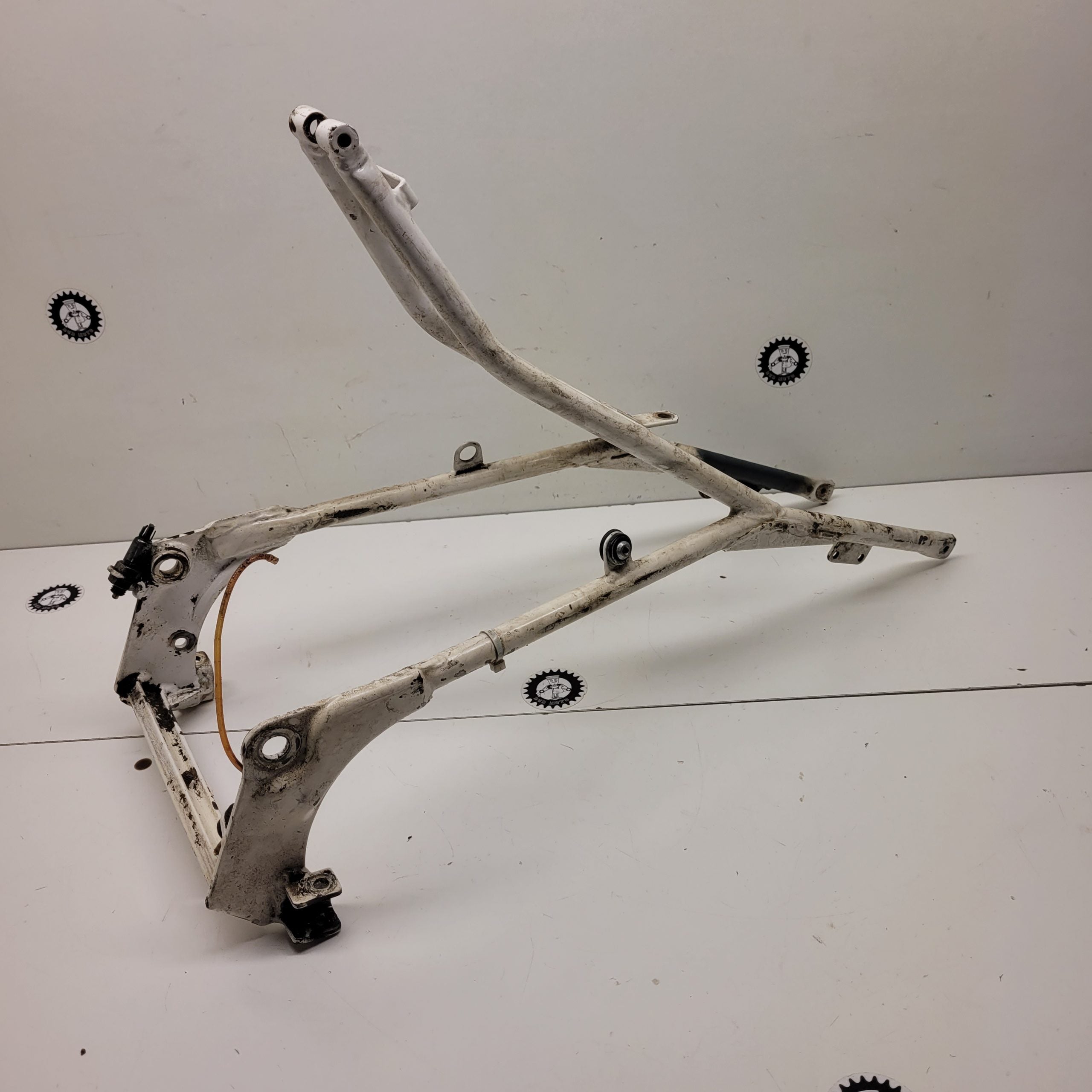 boucle arriere cadre aprilia 240 txr-4
