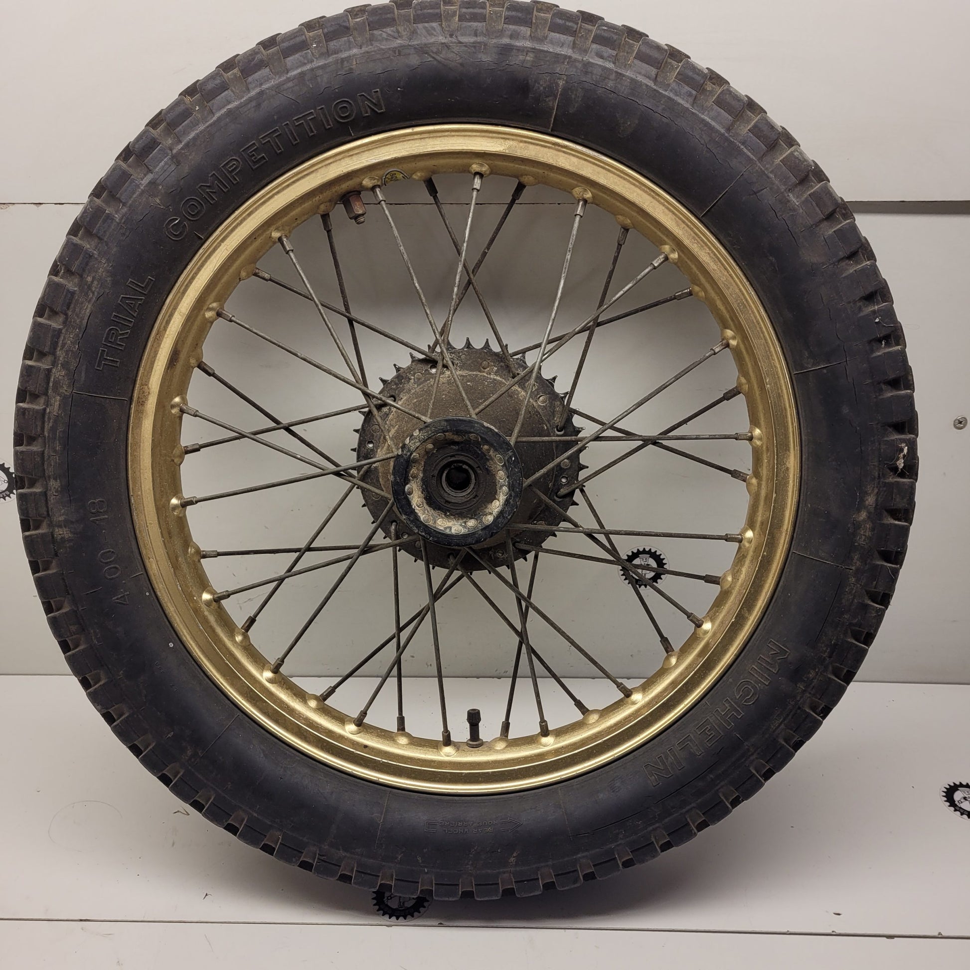 roue arriere aprilia 240 txr-3