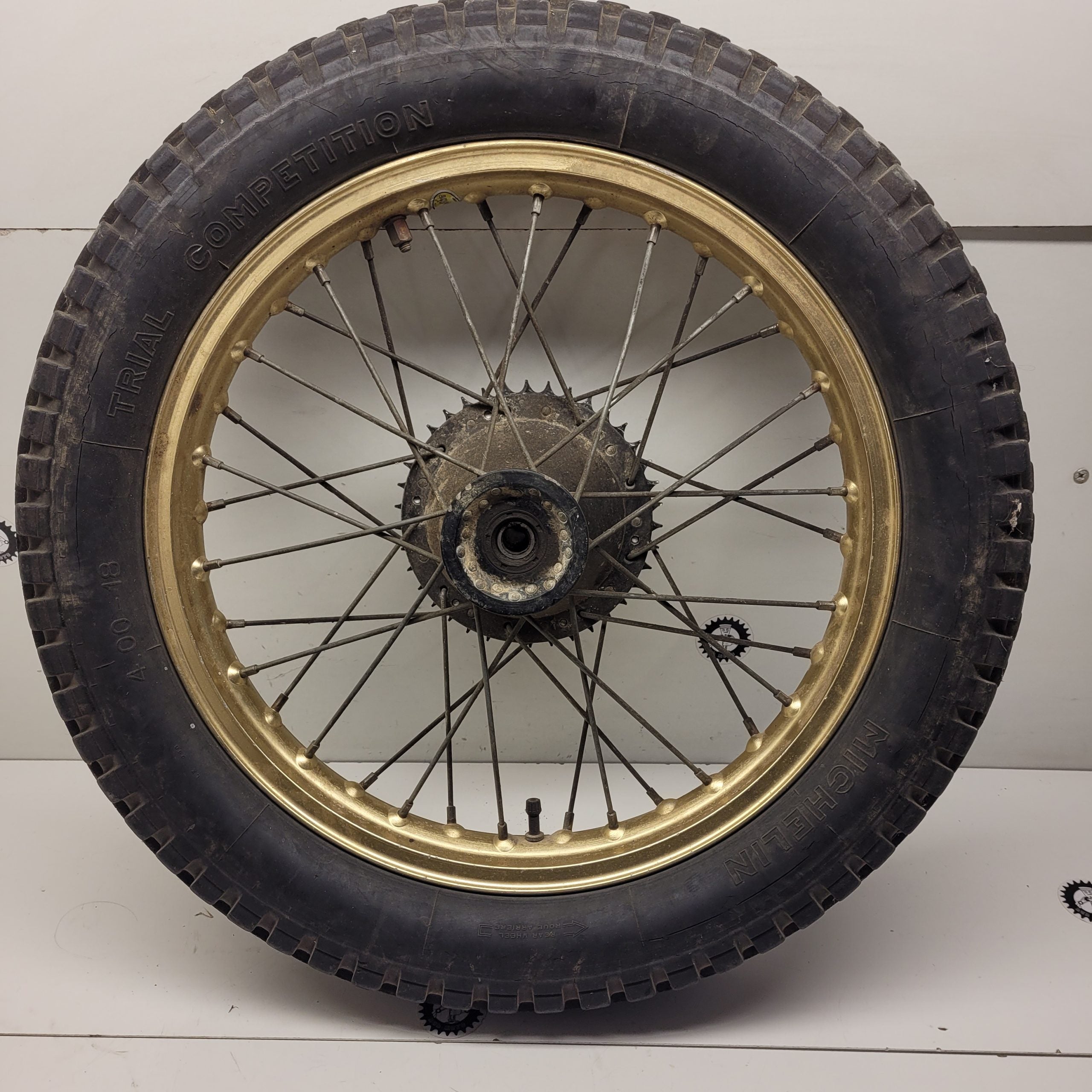 roue arriere aprilia 240 txr-3