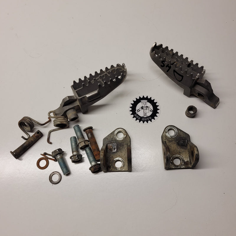 cale pied gauche suzuki 450 rmz 2006-1