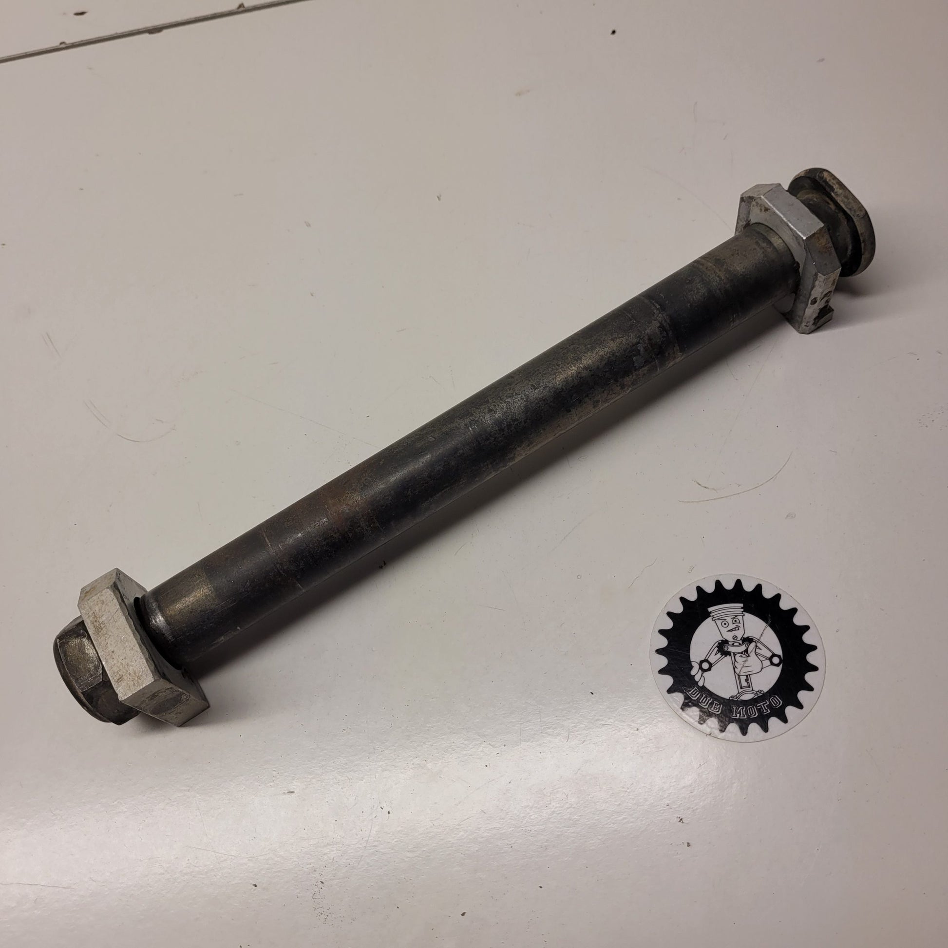 axe roue arriere suzuki 450 rmz 2006-1