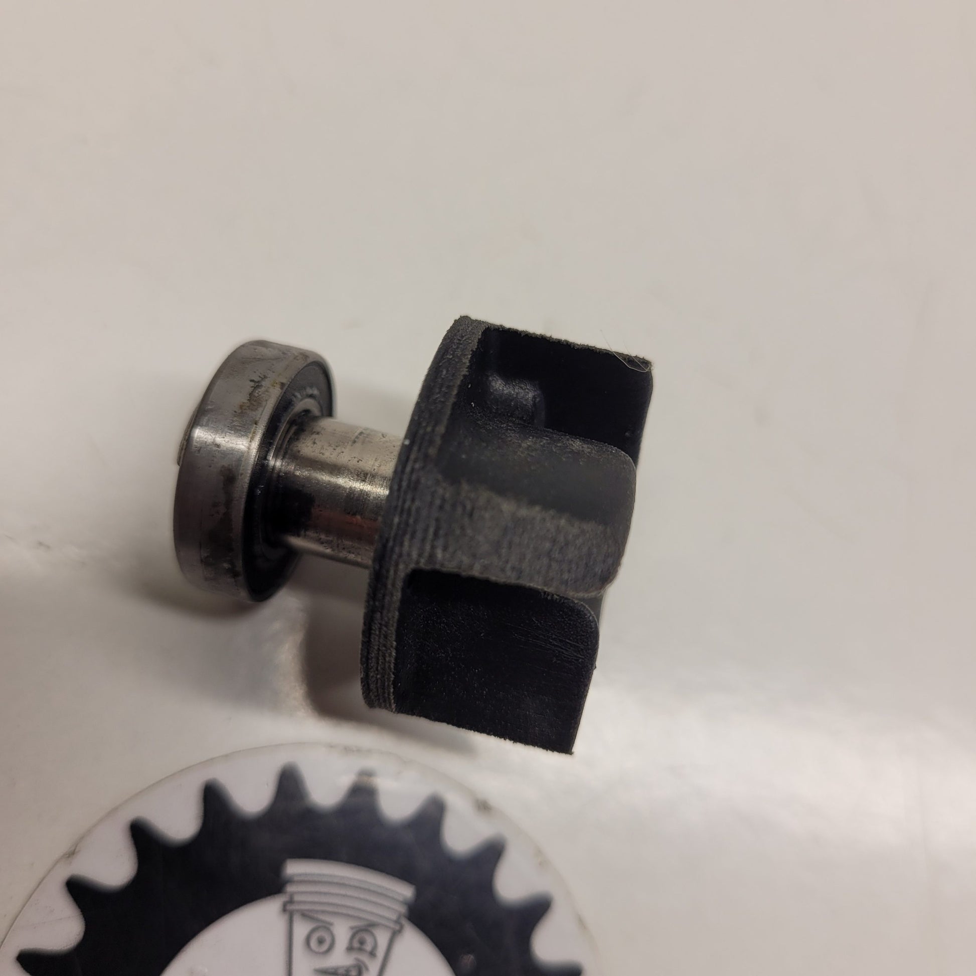 axe de pompe a eau ktm 50 sx 2001-1
