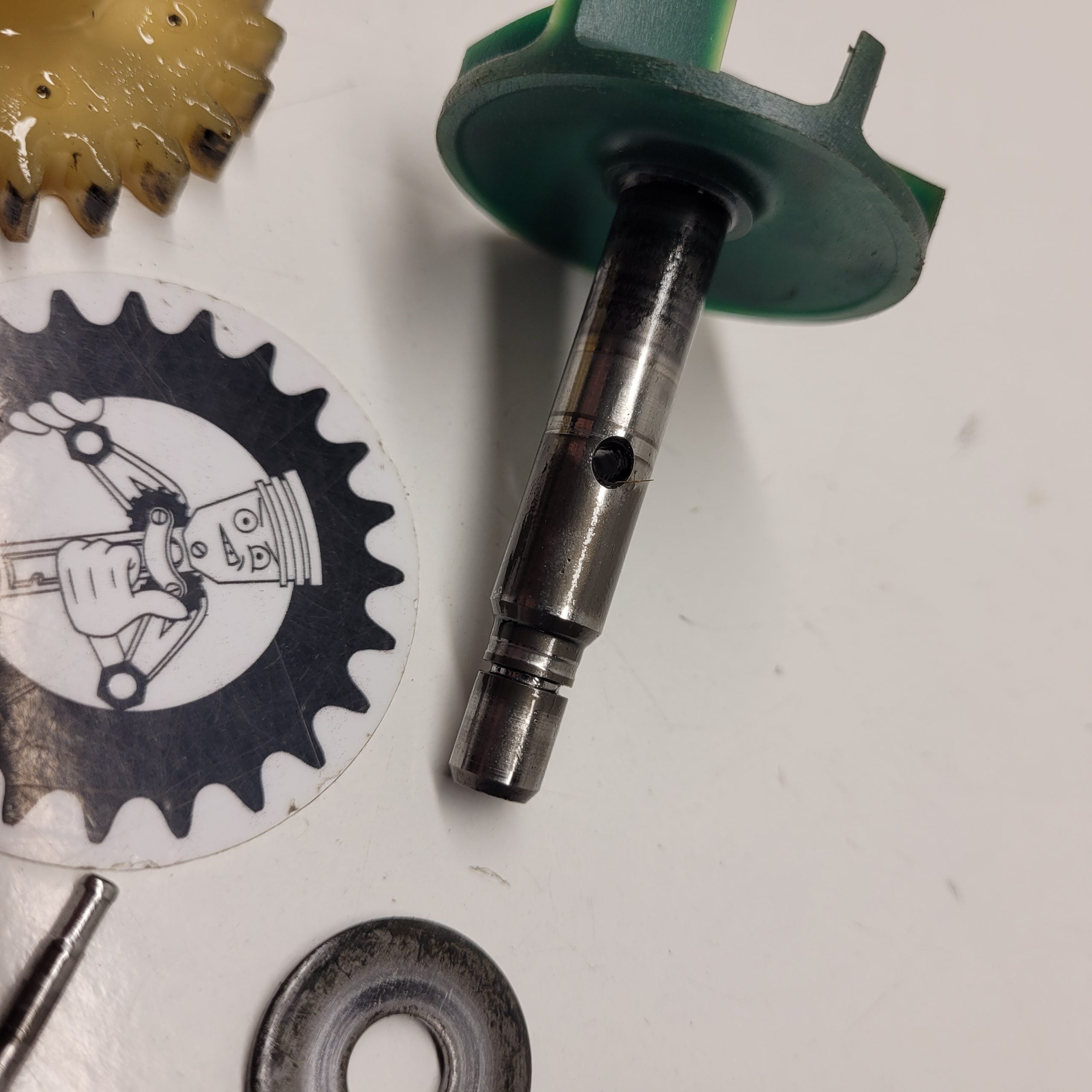 axe de pompe a eau yamaha 250 wrz 1997