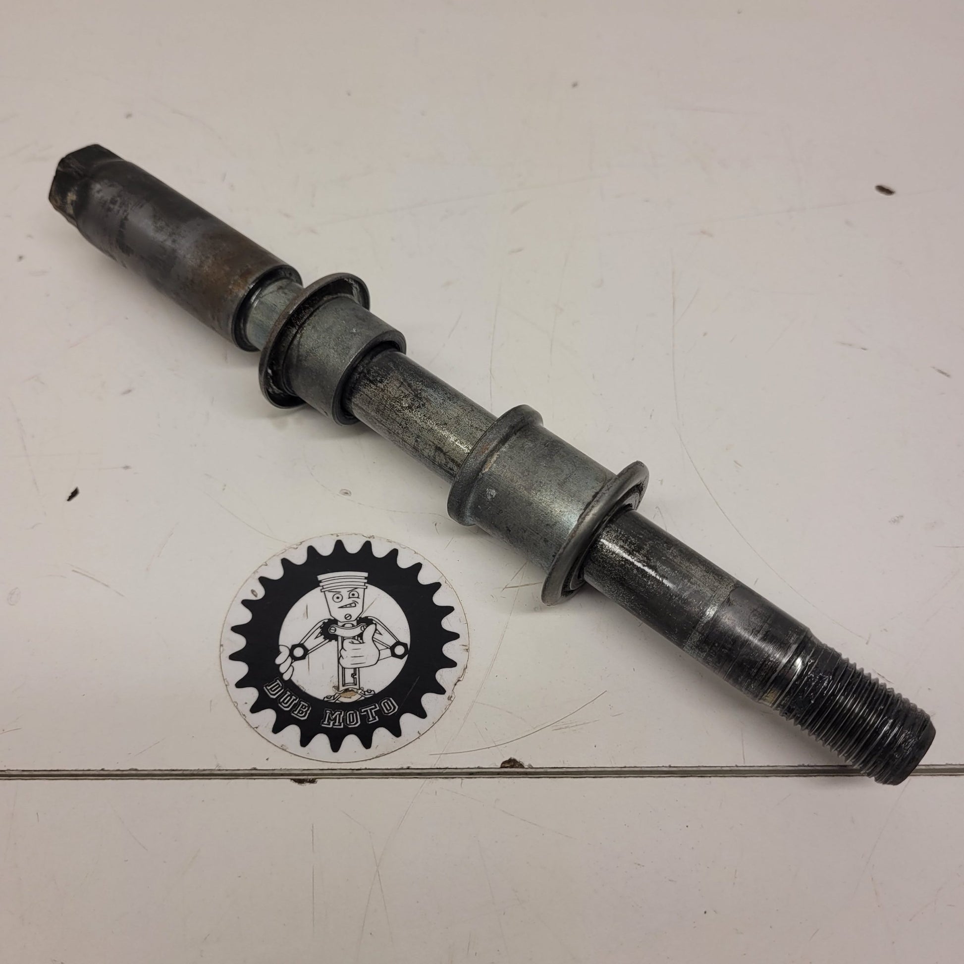 axe roue avant Suzuki 125 rm-1