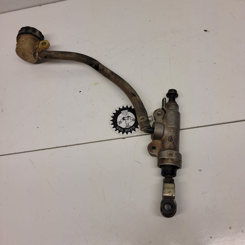 maitre cylindre yamaha 250 yz 2001-2