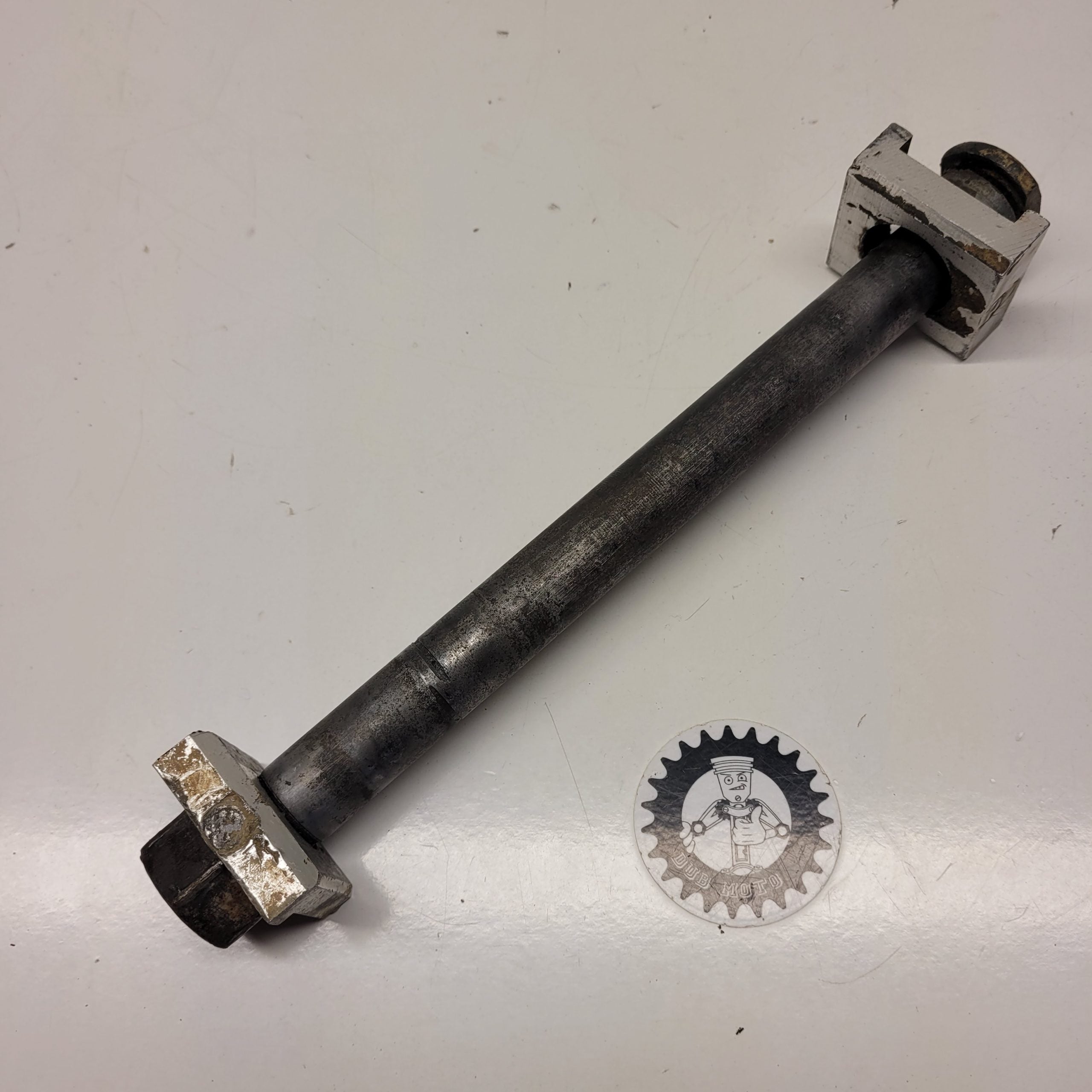 axe roue arriere yamaha 250 yz 2001