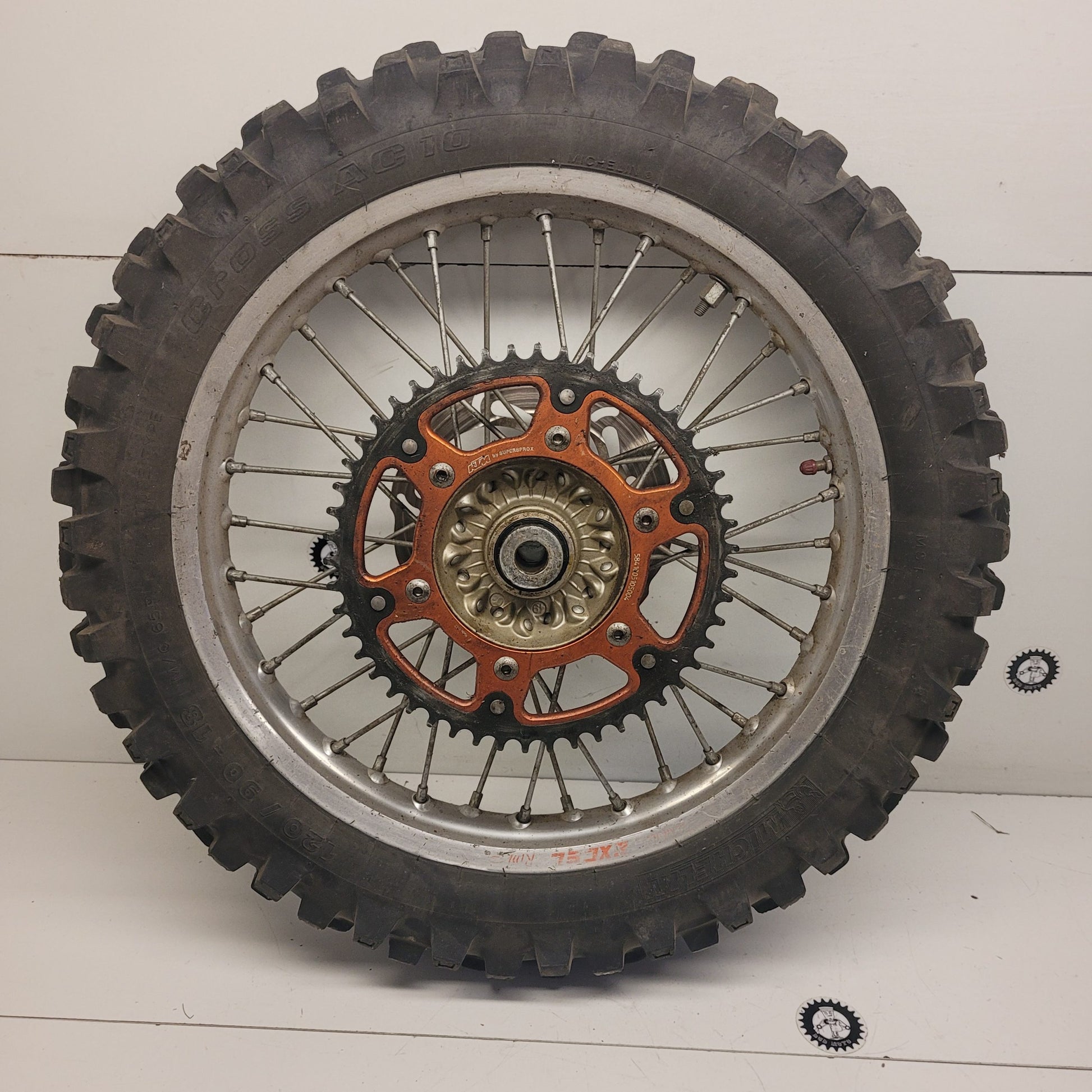 Axe Roue selle  ktm 450-1