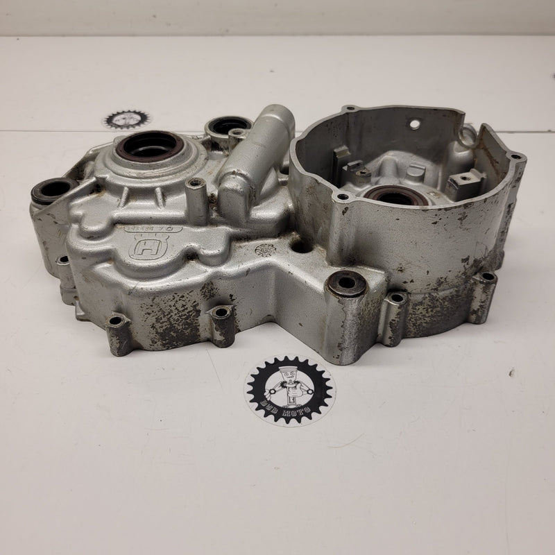carter moteur droit husqvarna 250 wr 2001-3
