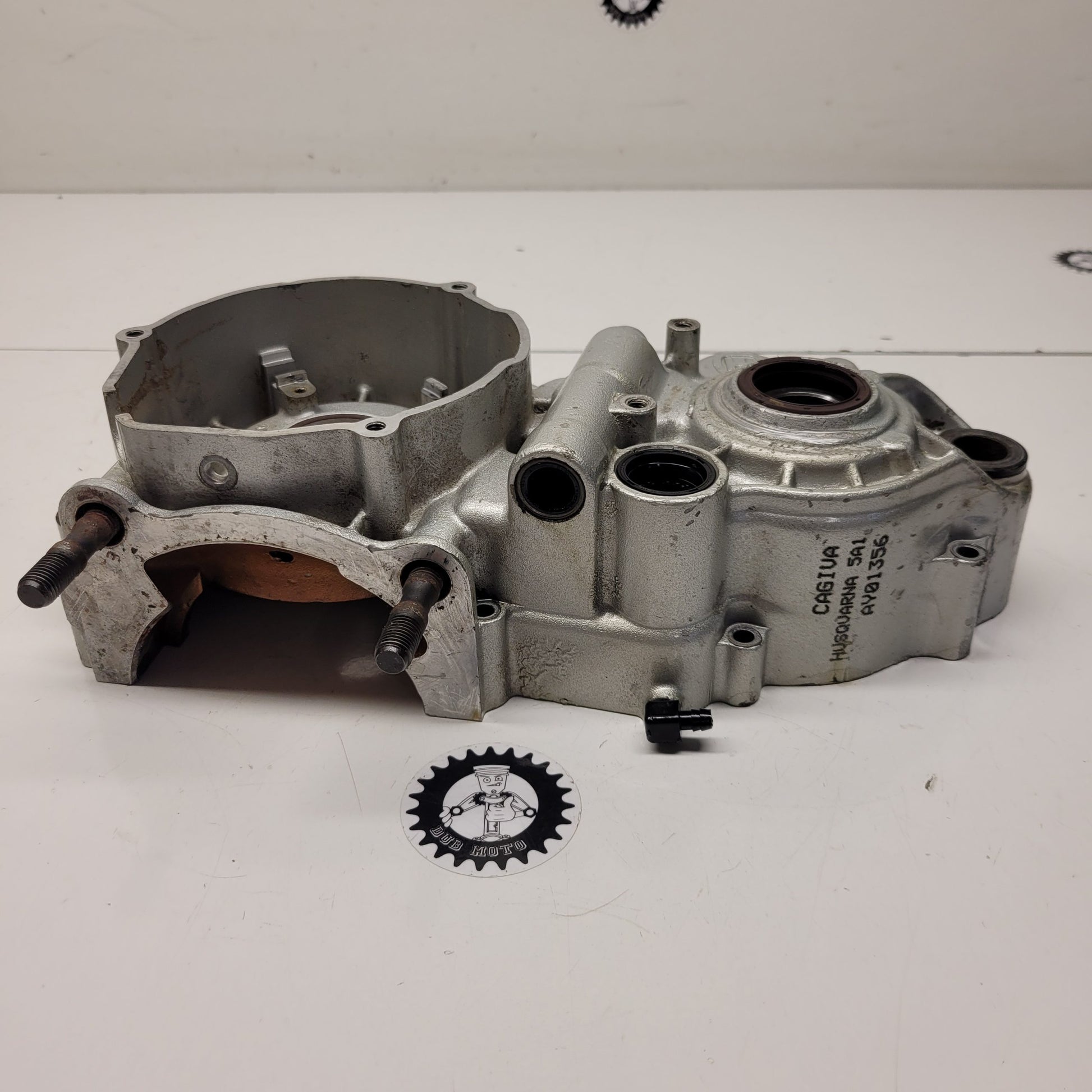 carter moteur droit husqvarna 250 wr 2001-4