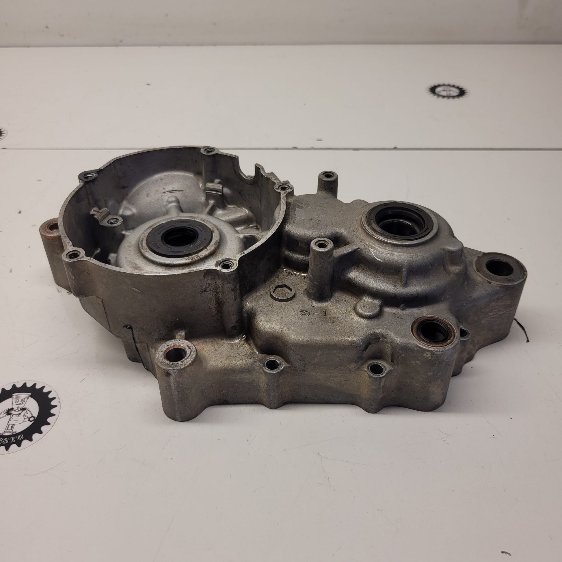 carter moteur gauche kawasaki 125 kx 1990-4
