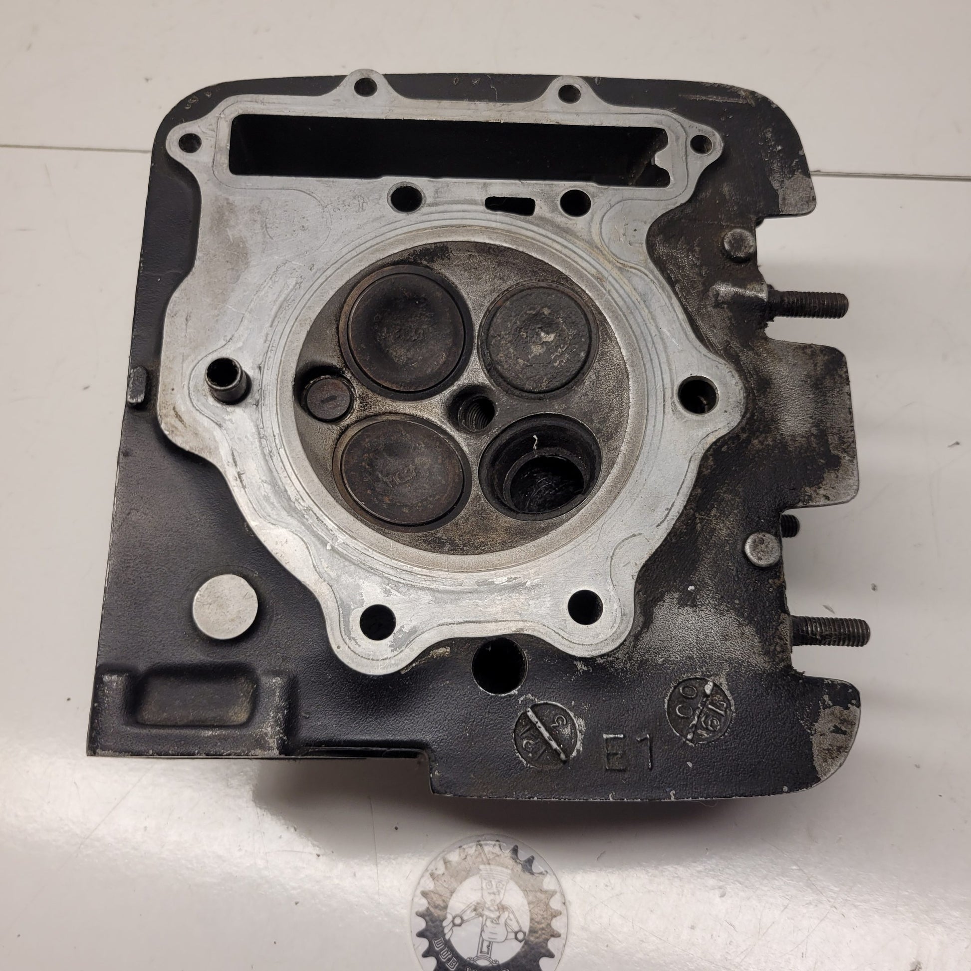 culasse 2 en l'état honda 600 xlr-3