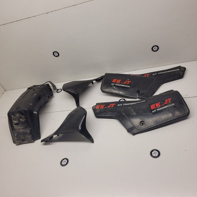 plastiques en l'état honda 600 xlr-1