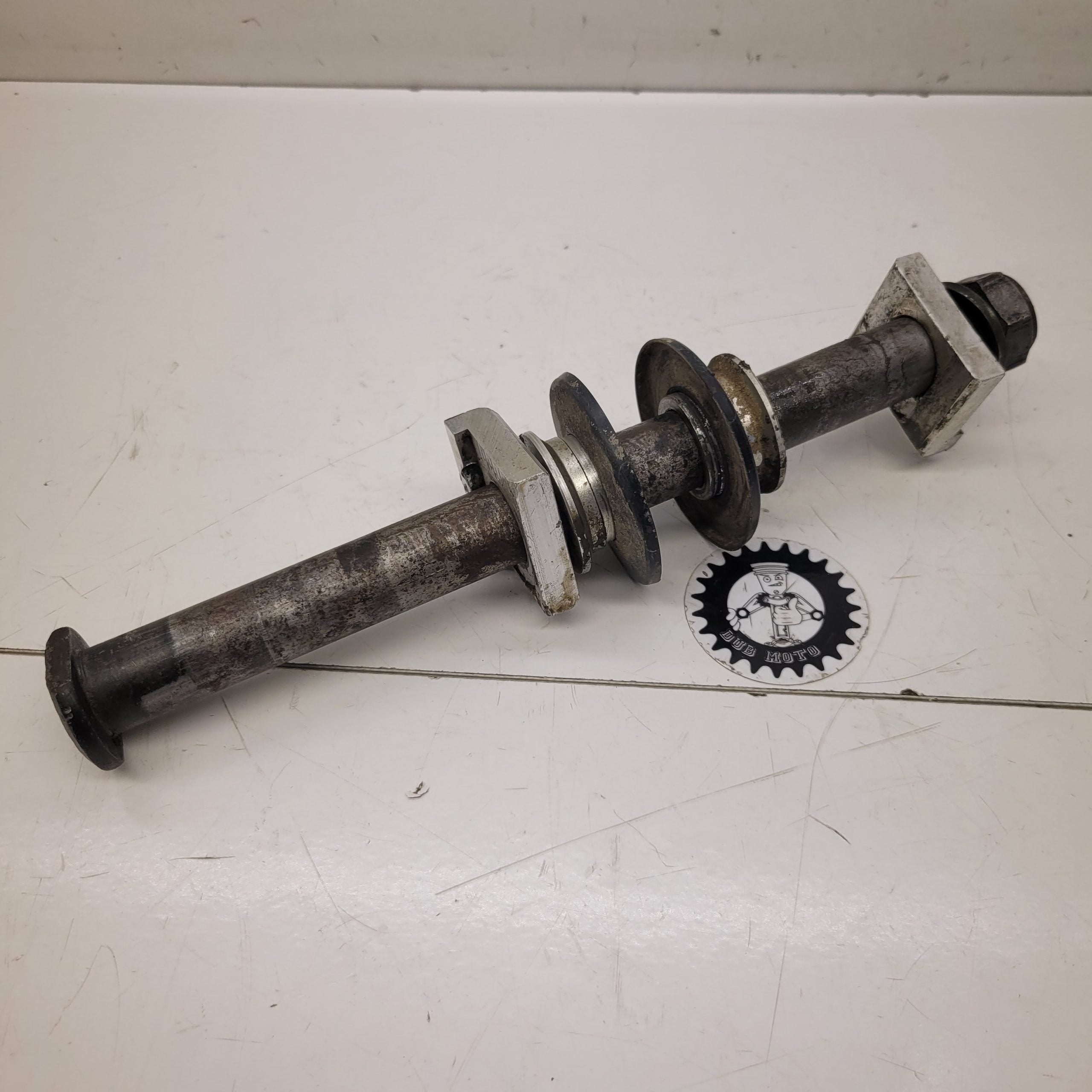 axe roue arrière yamaha 125 yz 2000
