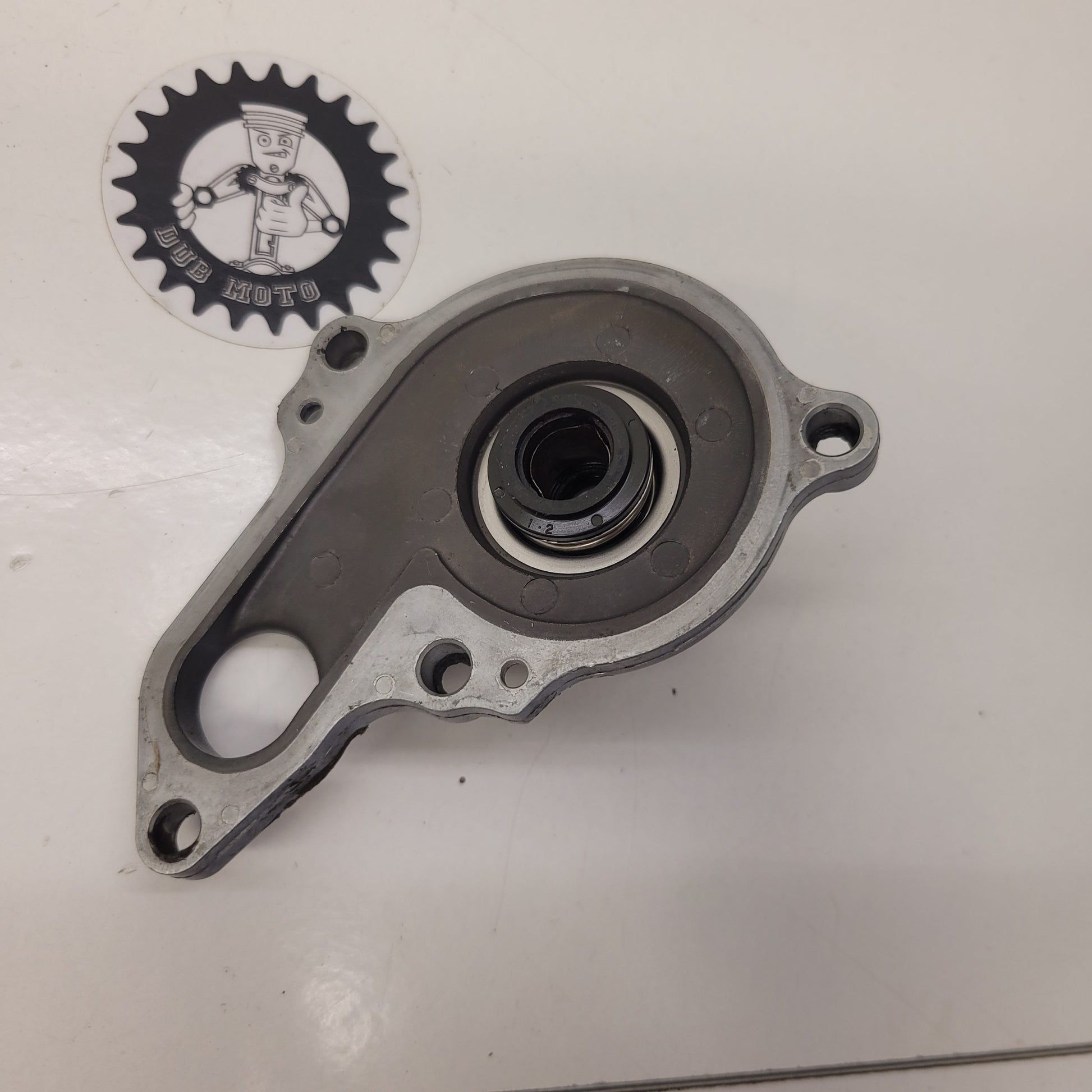 carter support pompe a eau suzuki 400 ltz carbu-2