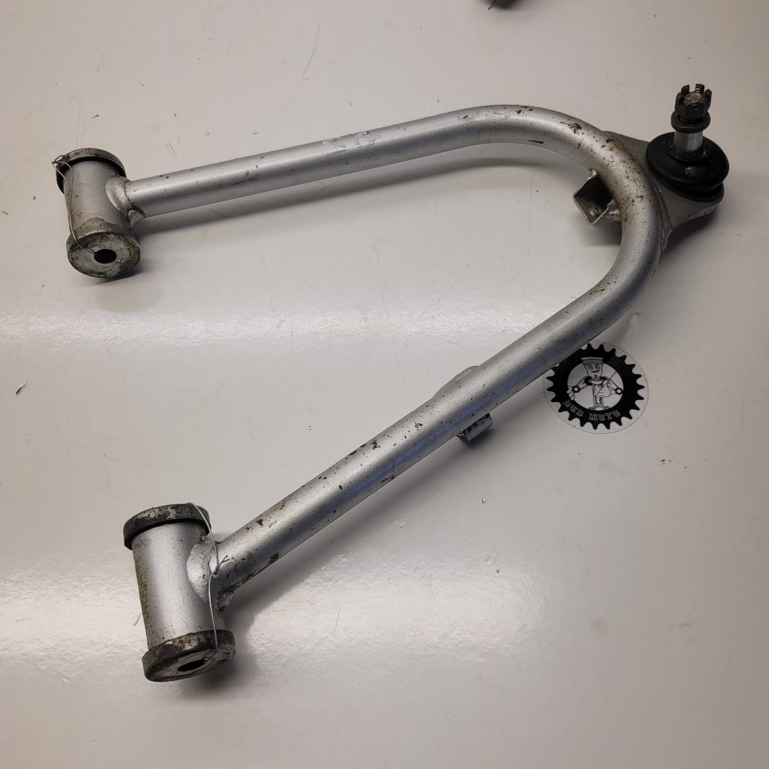 triangle supérieur gauche suzuki 400 ltz