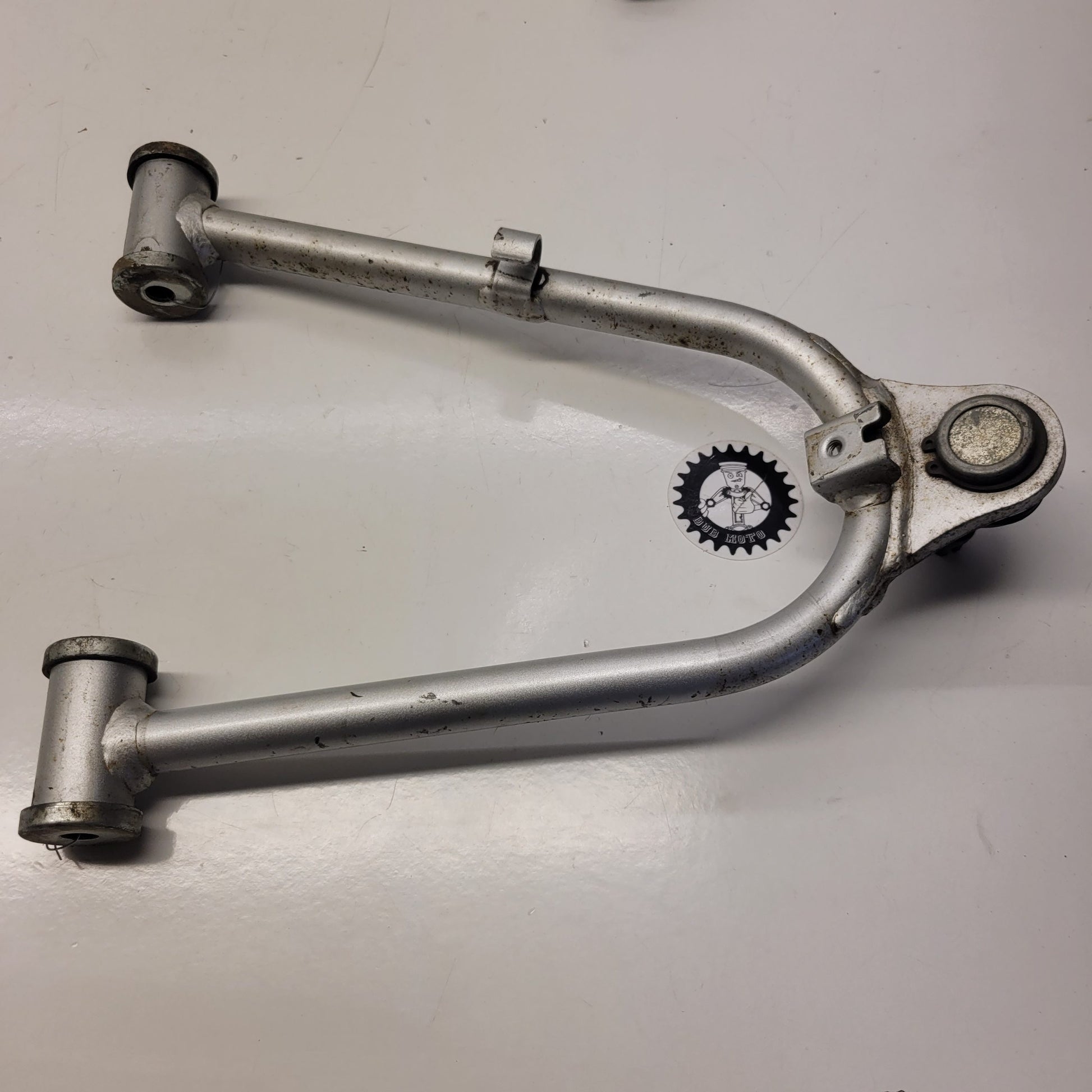 triangle supérieur gauche suzuki 400 ltz-2