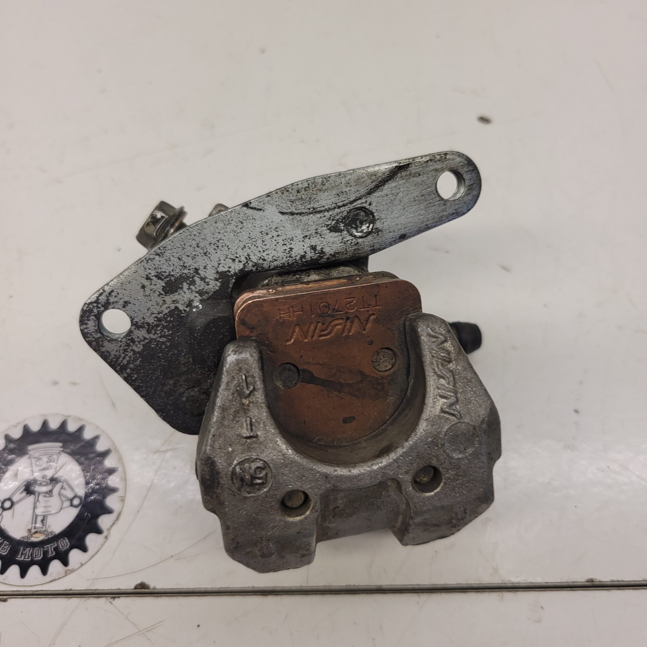 etrier avant droit suzuki 400 ltz-2