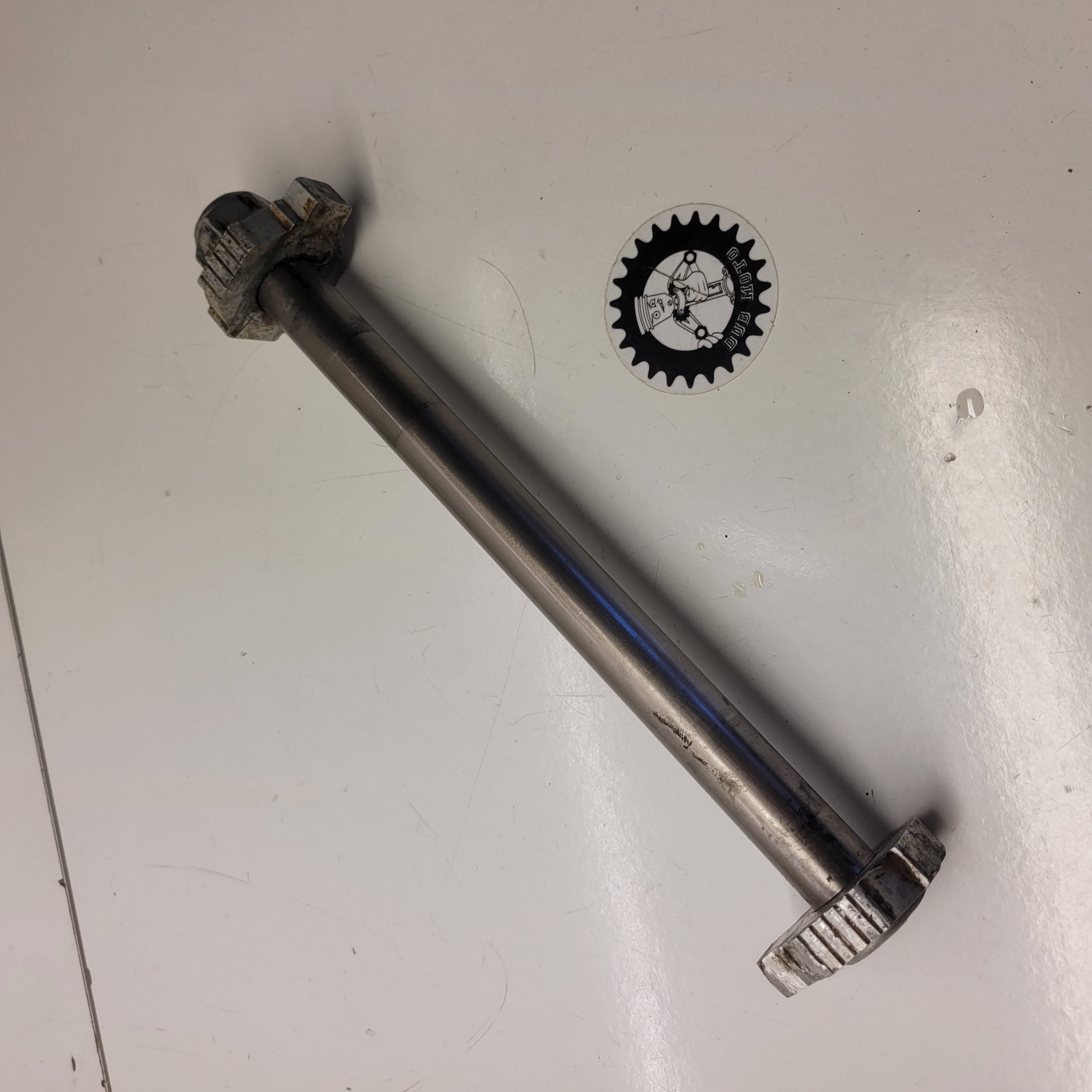 axe roue arriere ktm 250 excf 2006