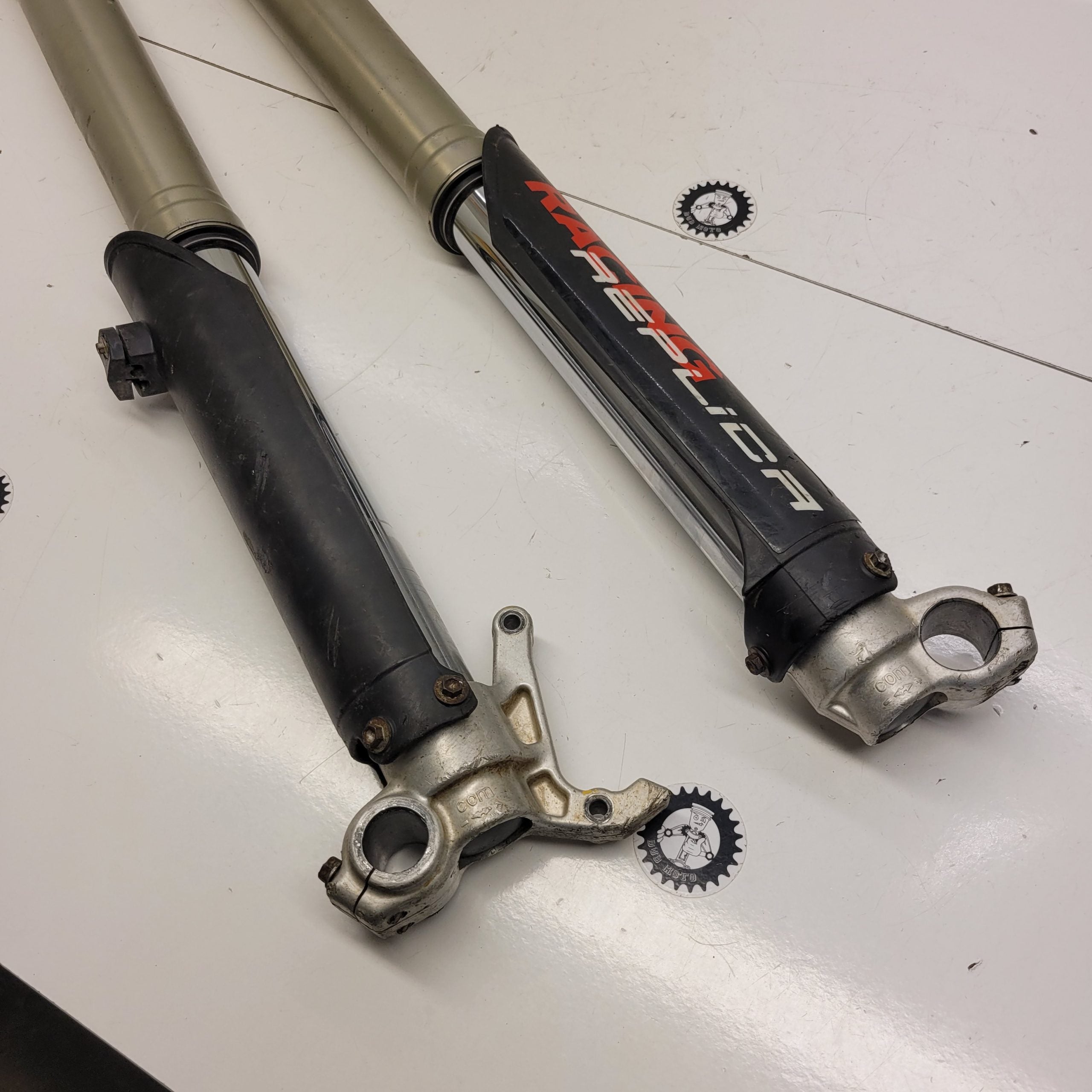 fourche ktm 300 exc 2004-4