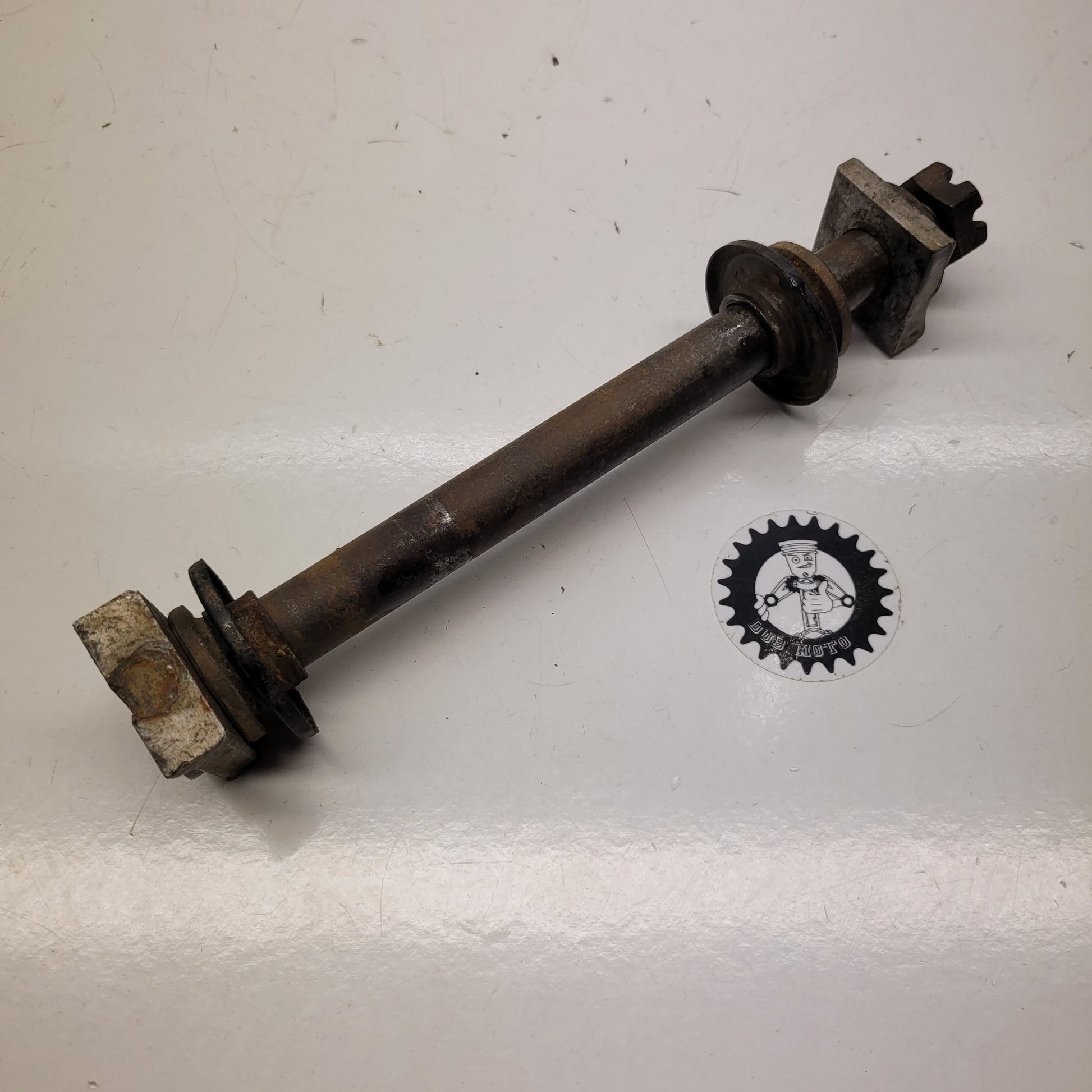 axe roue arriere kawasaki 250 kx 1995-1