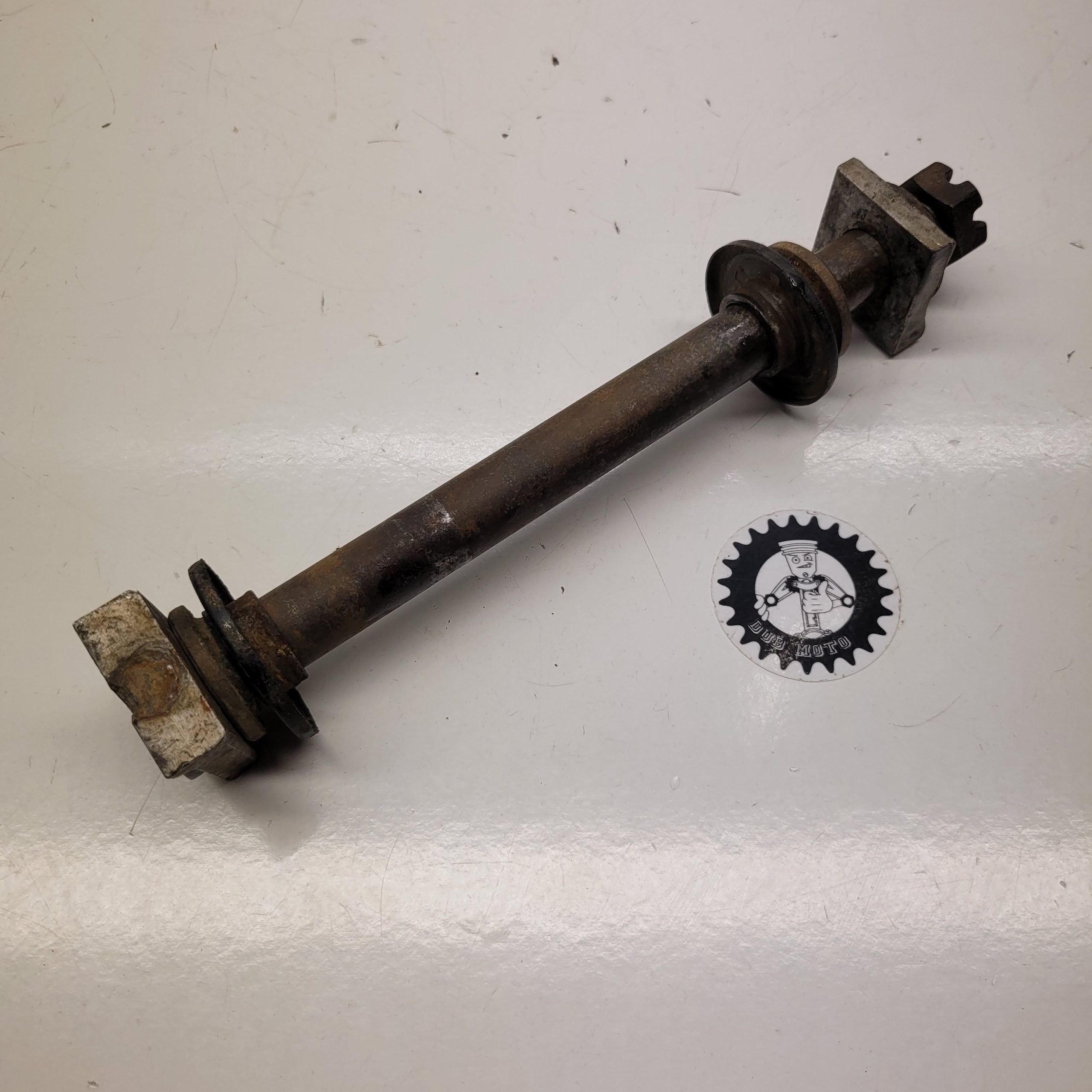 axe roue arriere kawasaki 250 kx 1995