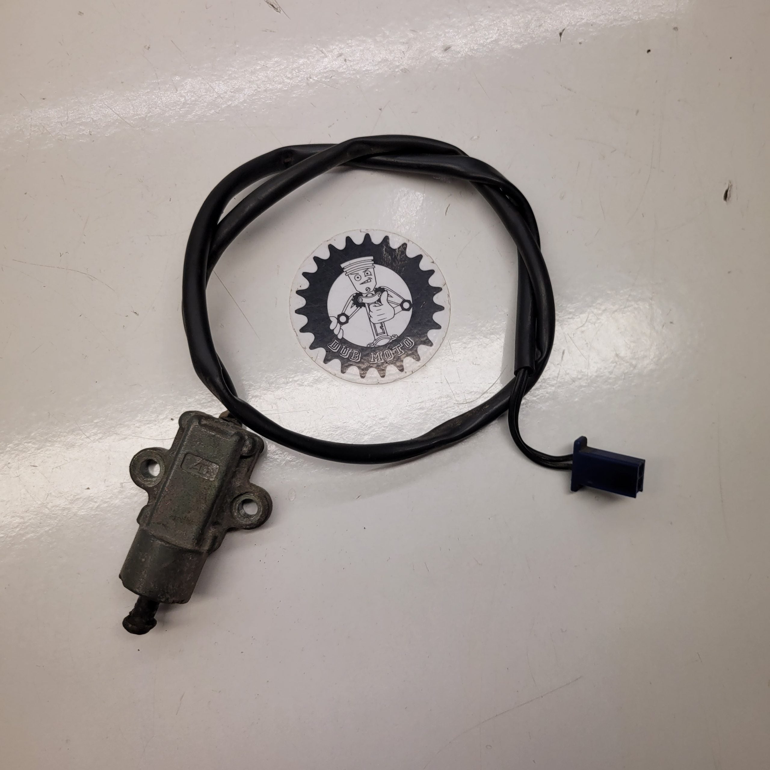 contacteur yamaha 125 tw 2000
