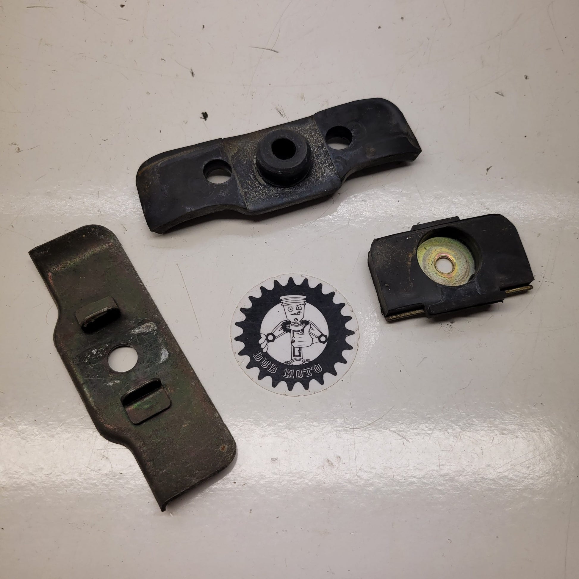 fixation reservoir yamaha 125 tw 2000-1