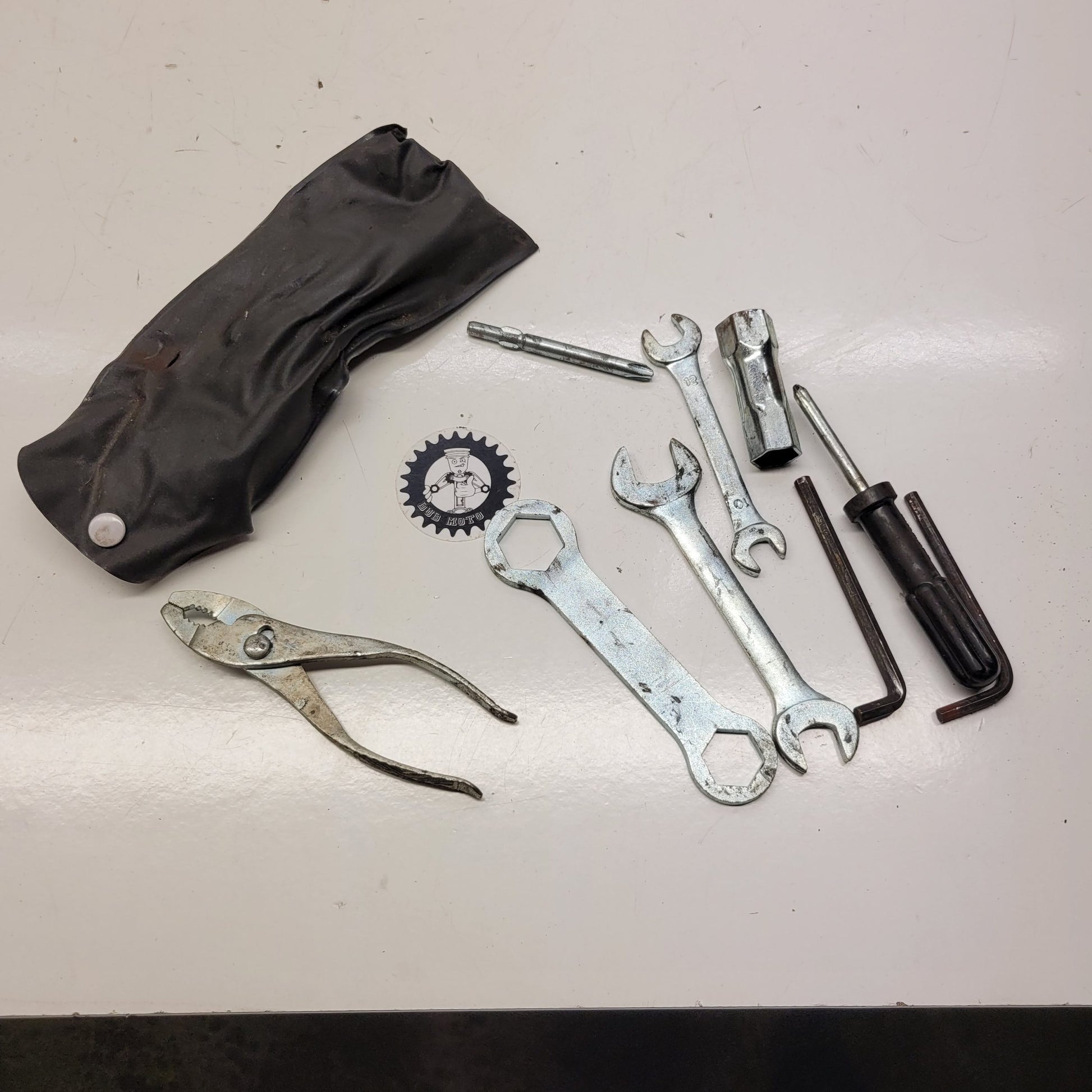 boite a outils yamaha 125 tw 2000-1