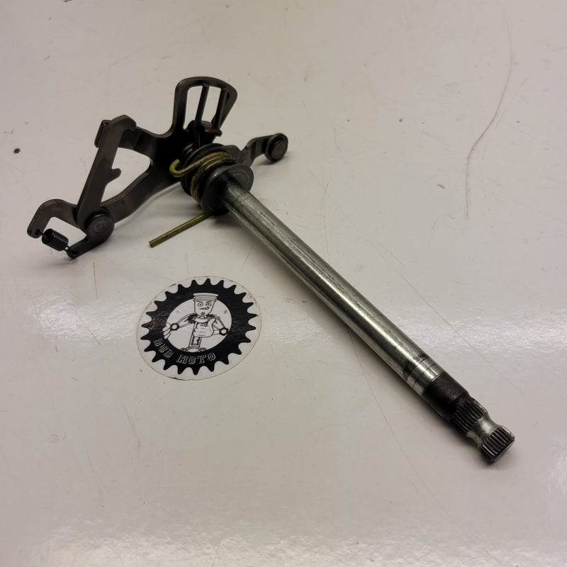 axe de selecteur yamaha 125 tw 2000-1