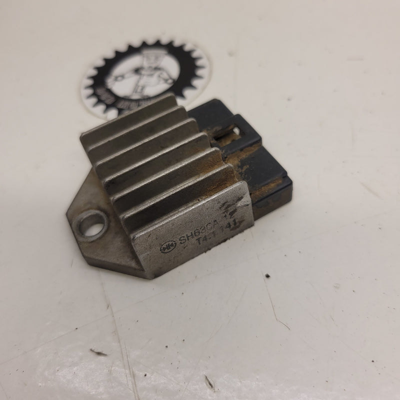 regulateur husqvarna 250 te 2006-1