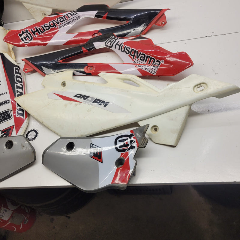 plastique husqvarna 250 te 2006-3