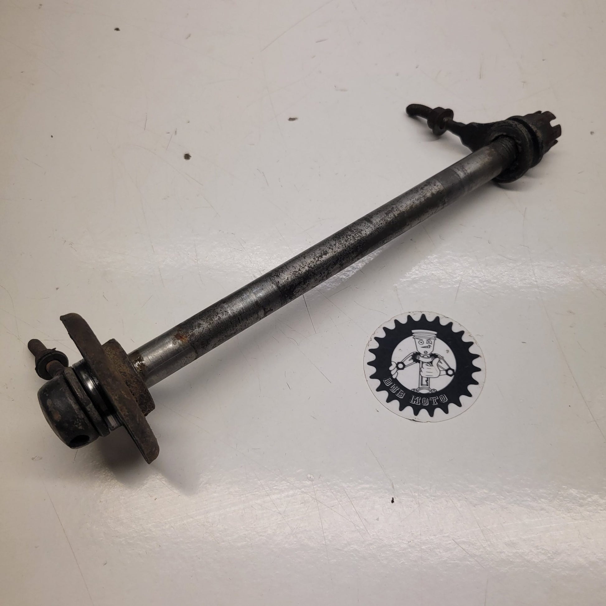 axe roue arriere honda 125 xl-1