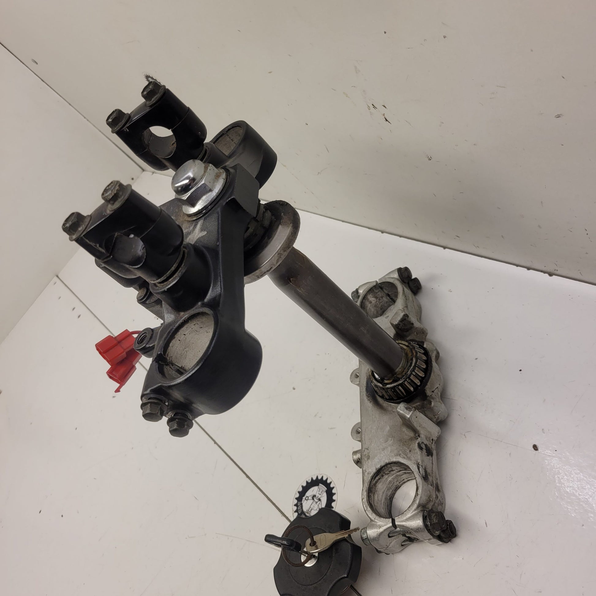 té de fourche contacteur et bouchon réservoir yamaha 600 xt 2002-3